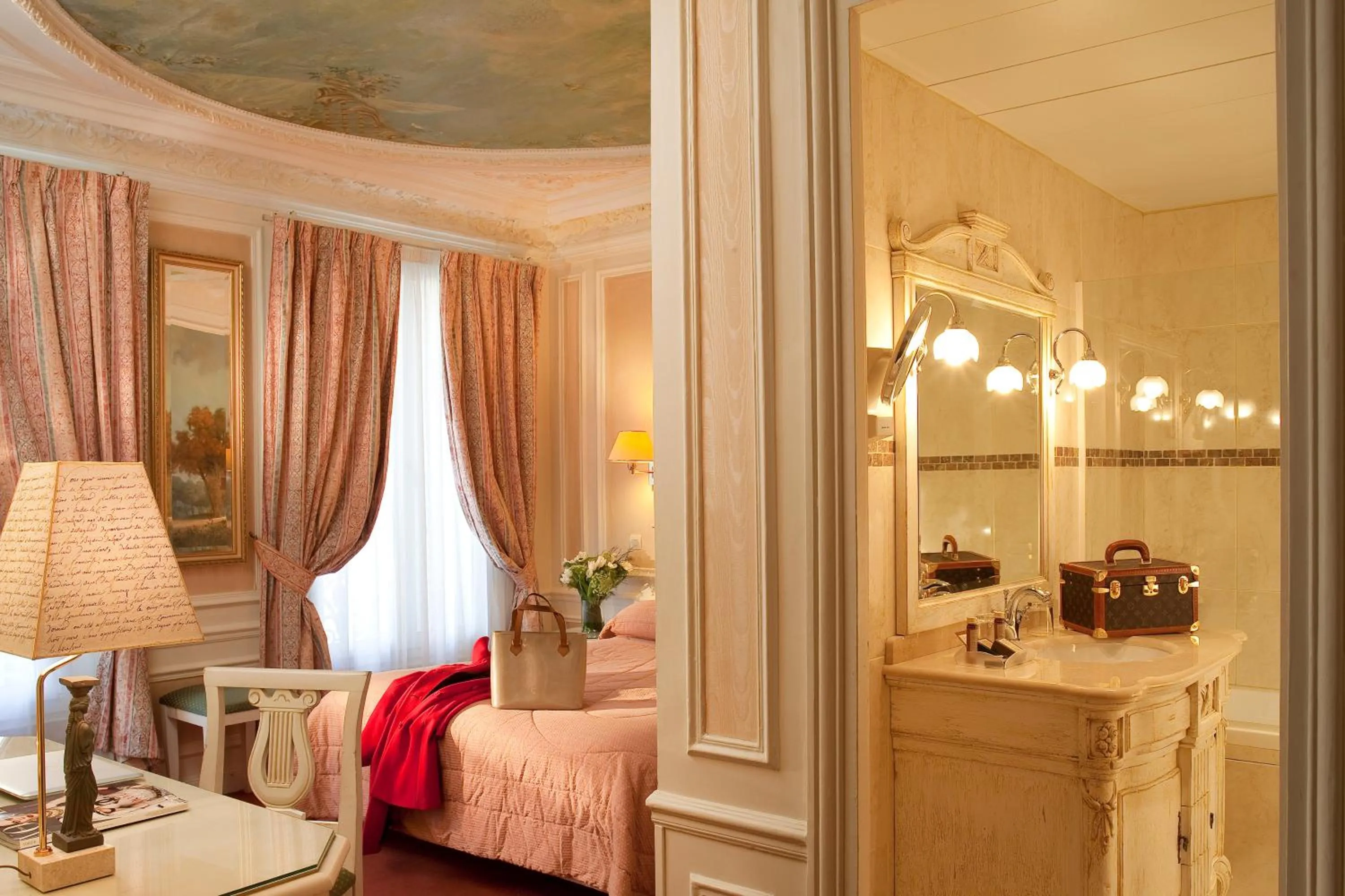 Privilege Double or Twin Room in Hotel & Spa Saint-Jacques