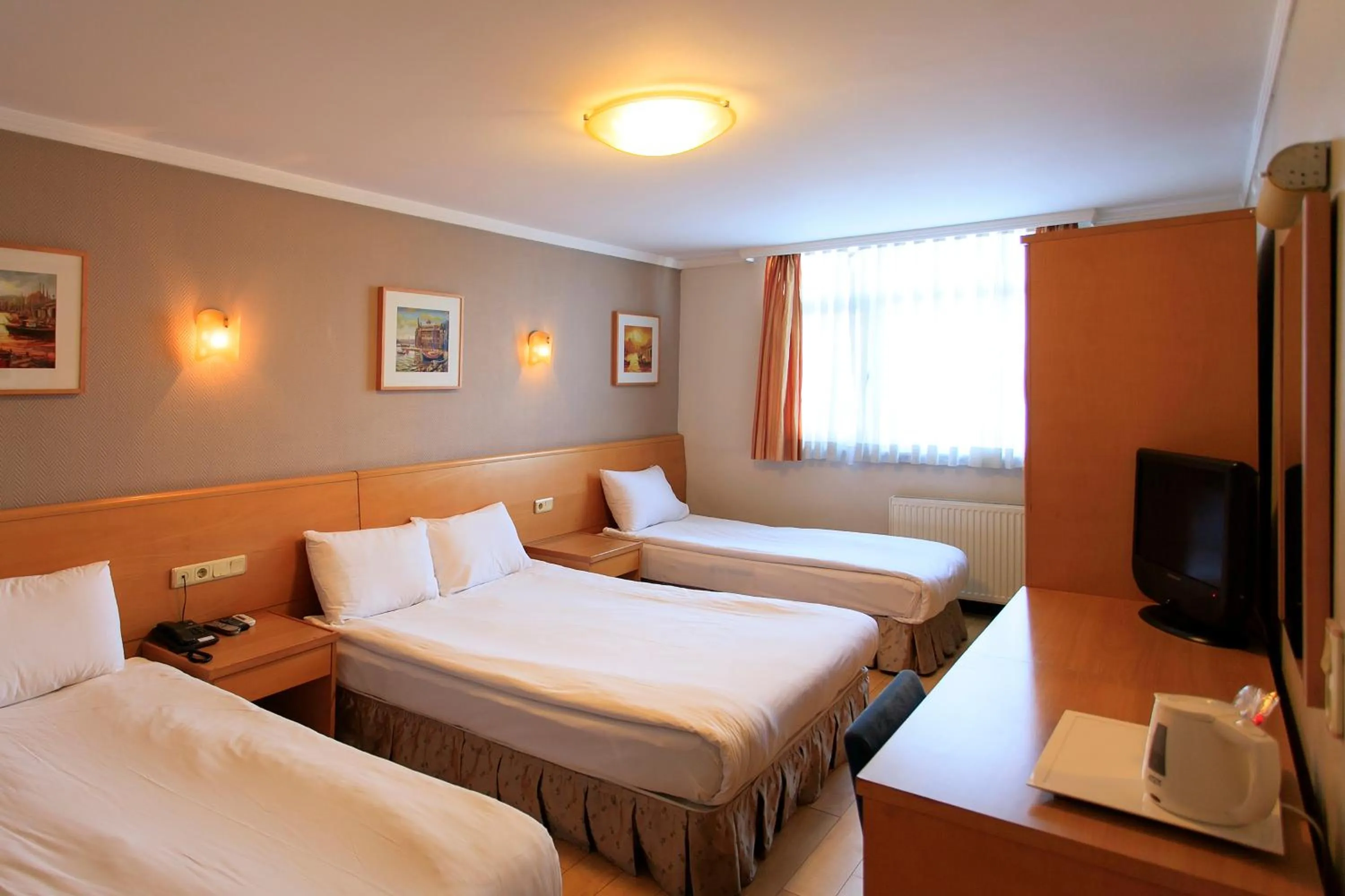 Triple Room in Hotel Inter Istanbul