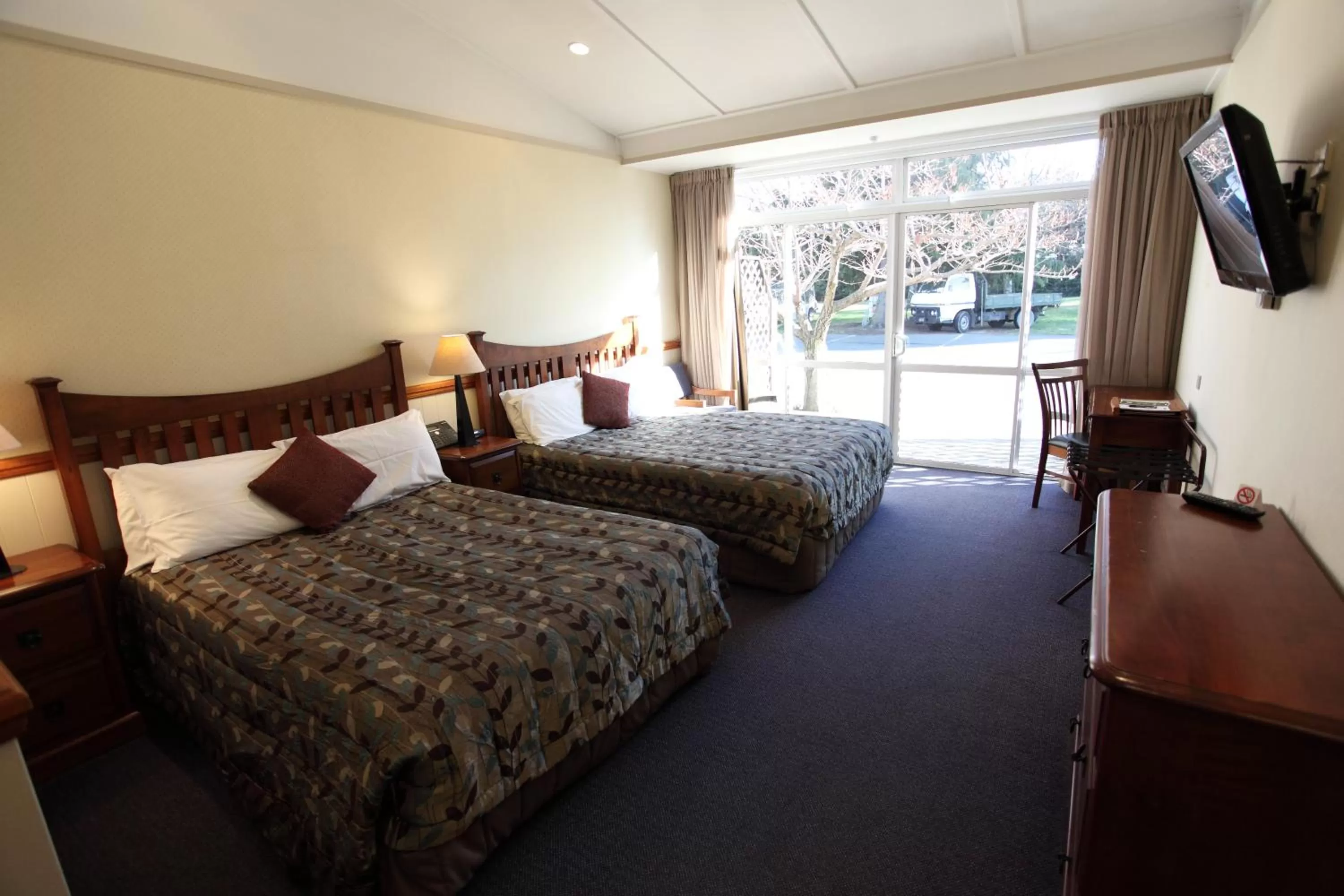 Superior Twin Room in Hotel Ashburton