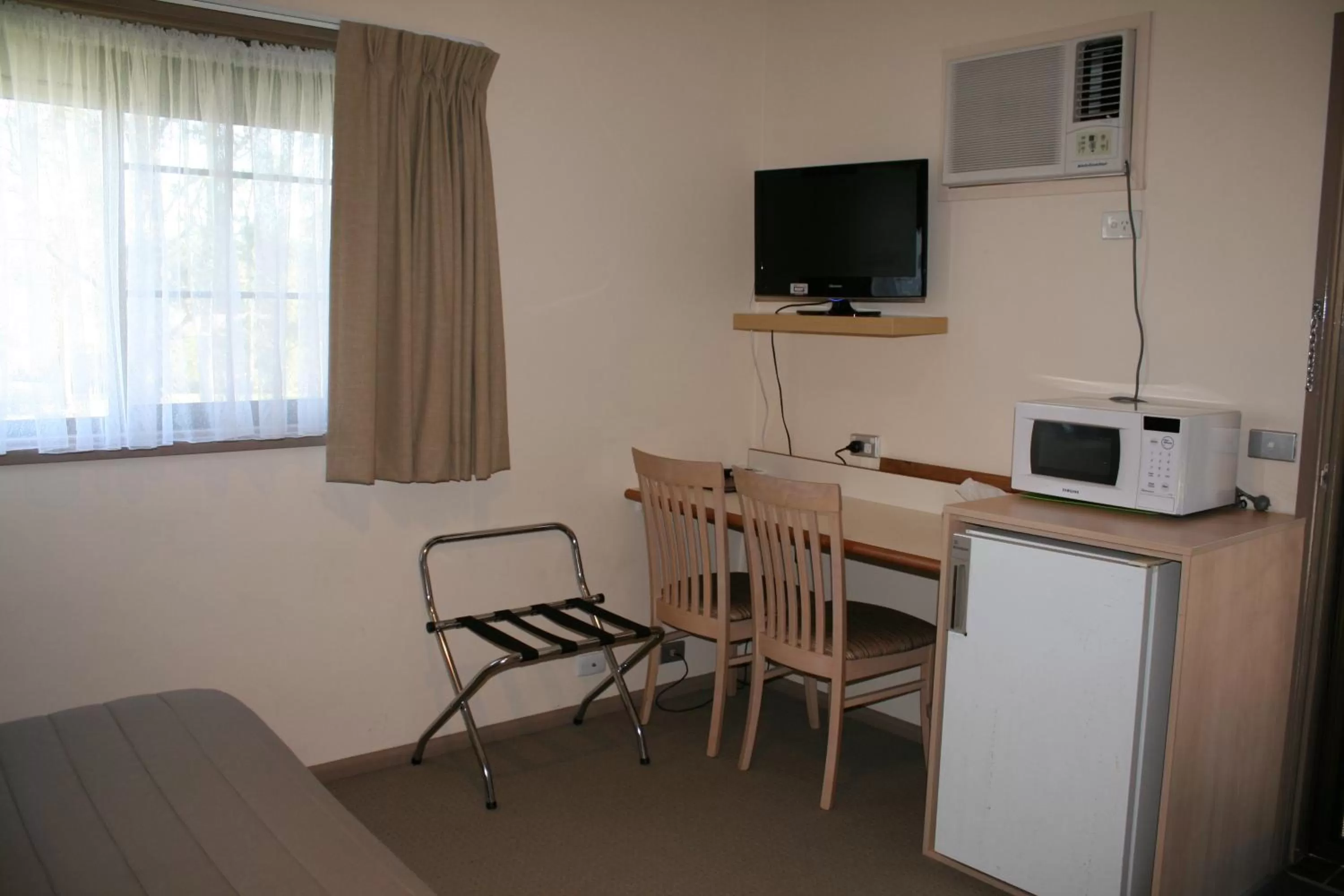 Double Room in Marriott Park Motel