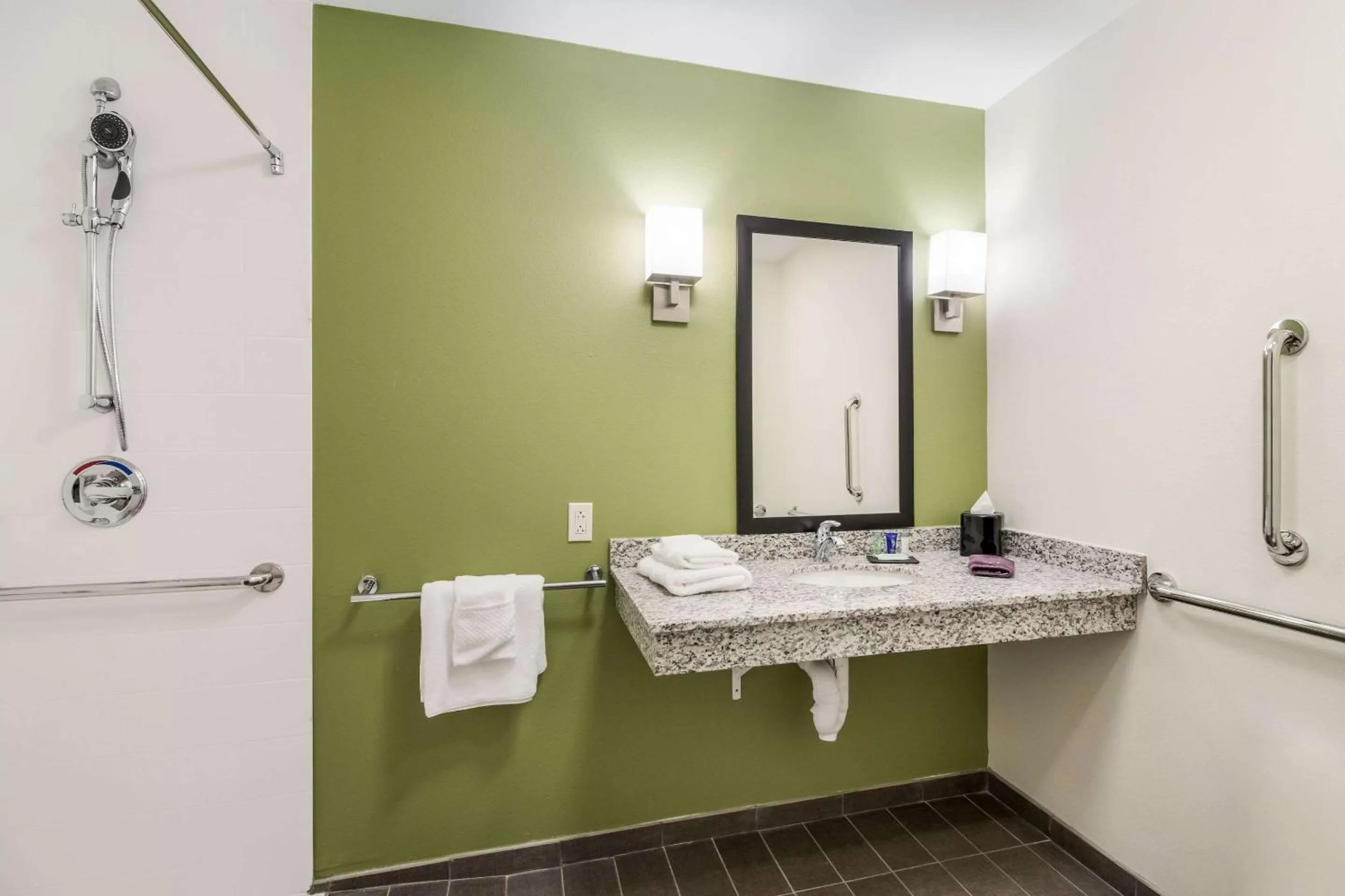 King Suite - Accessible/Non-Smoking in Sleep Inn