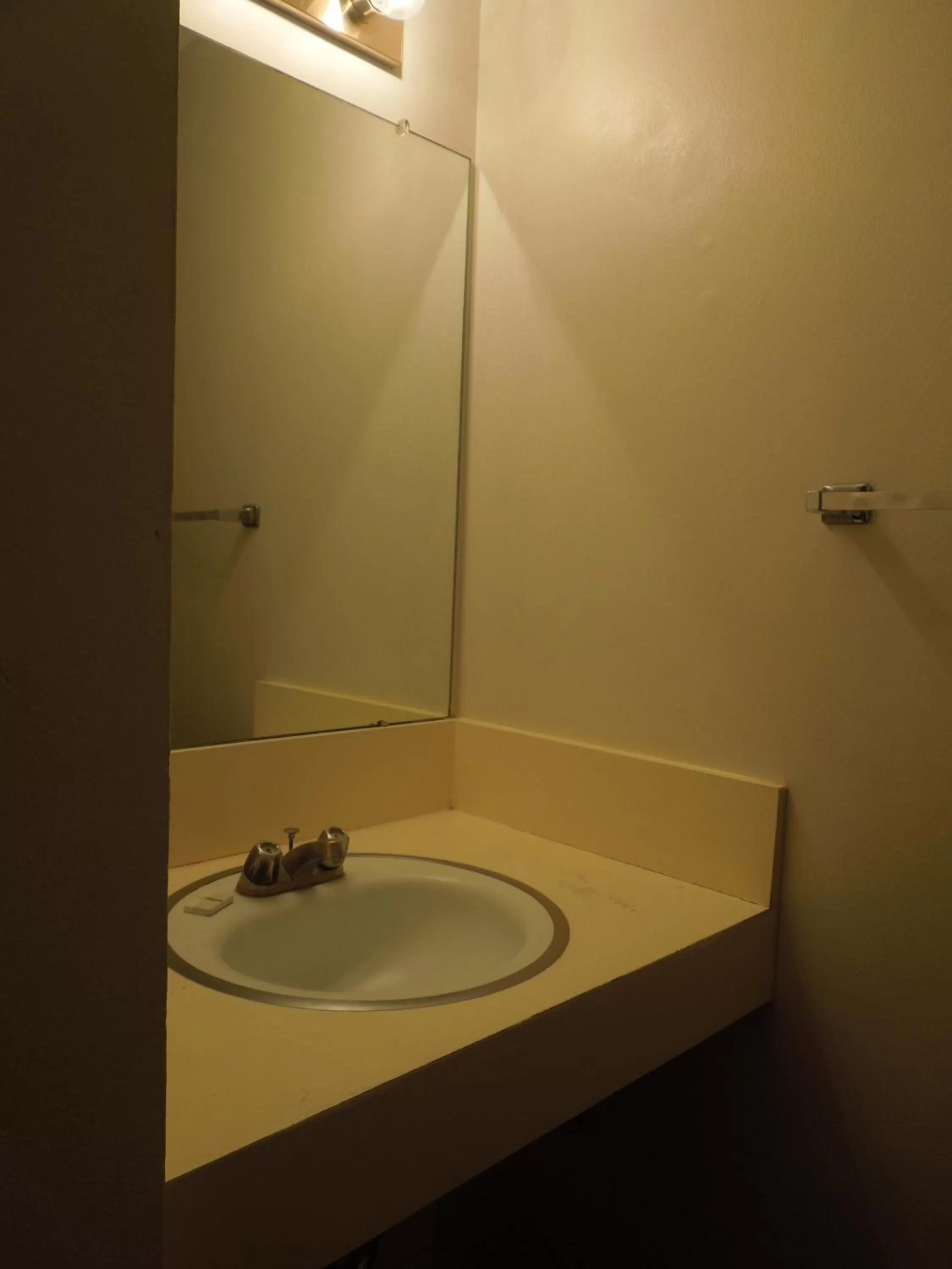 Queen Room with Two Queen Beds - Non-Smoking in Travelodge by Wyndham Laramie