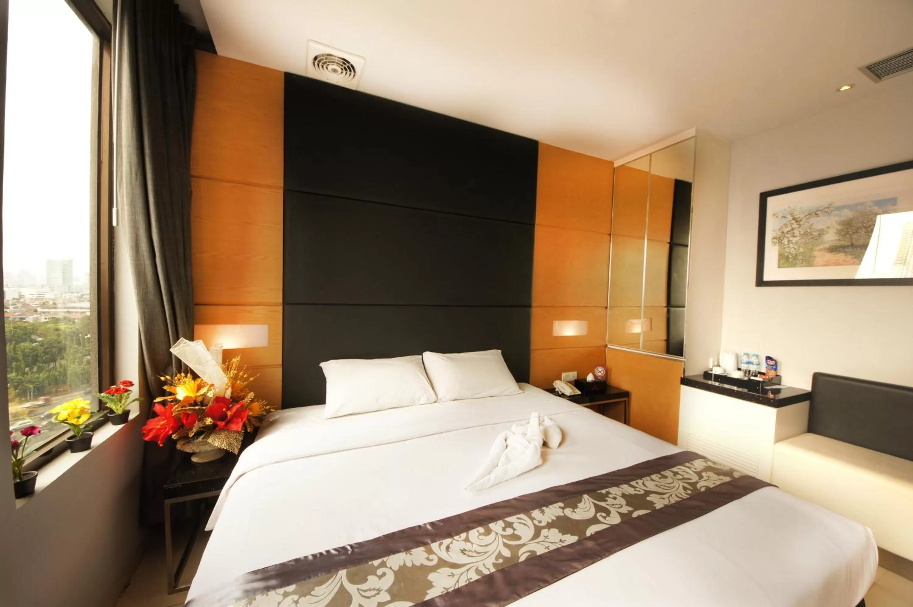 Deluxe Double Room in B Fashion Hotel