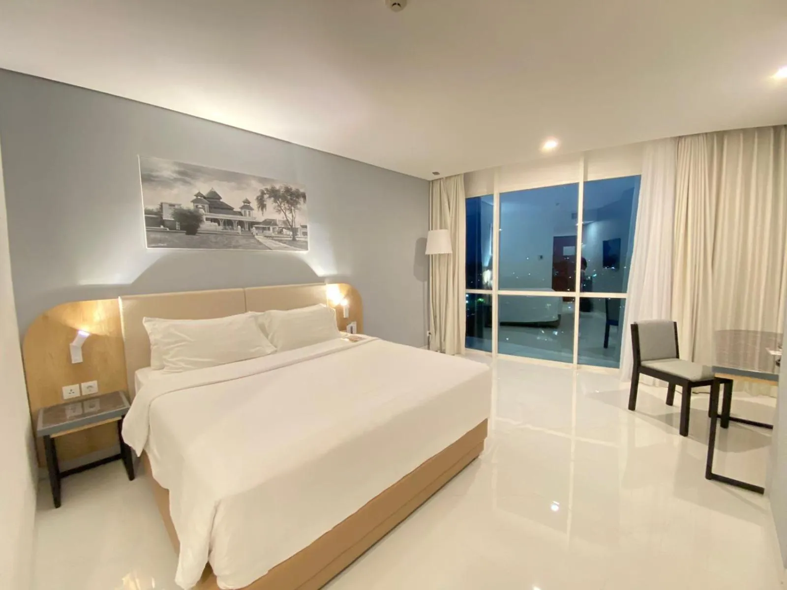 Deluxe Double Room in THE 1O1 Malang OJ