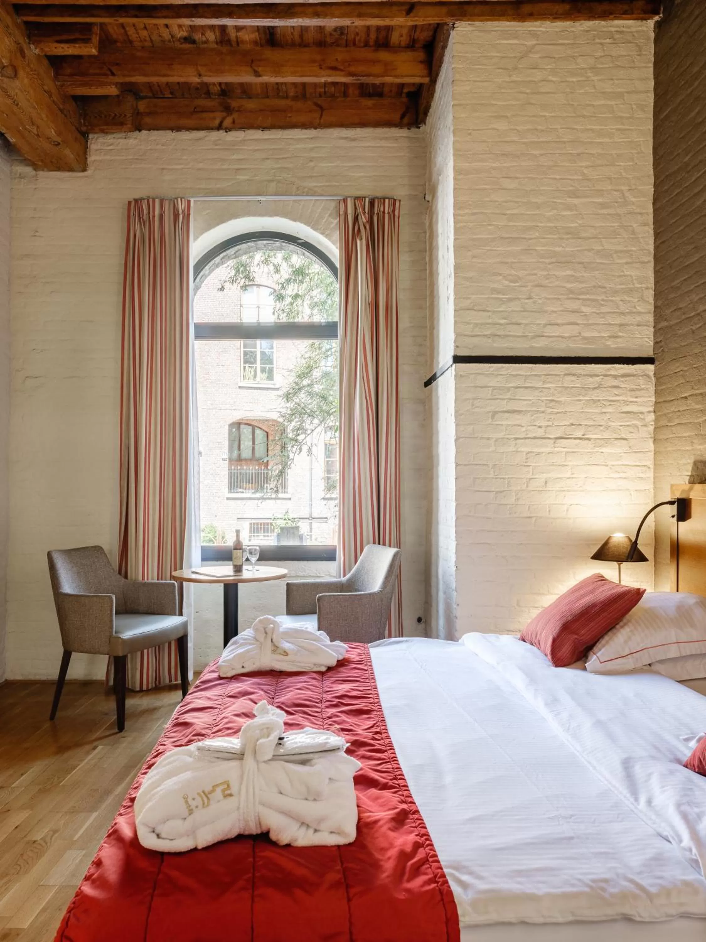 Deluxe Double or Twin Room in Ghent River Hotel