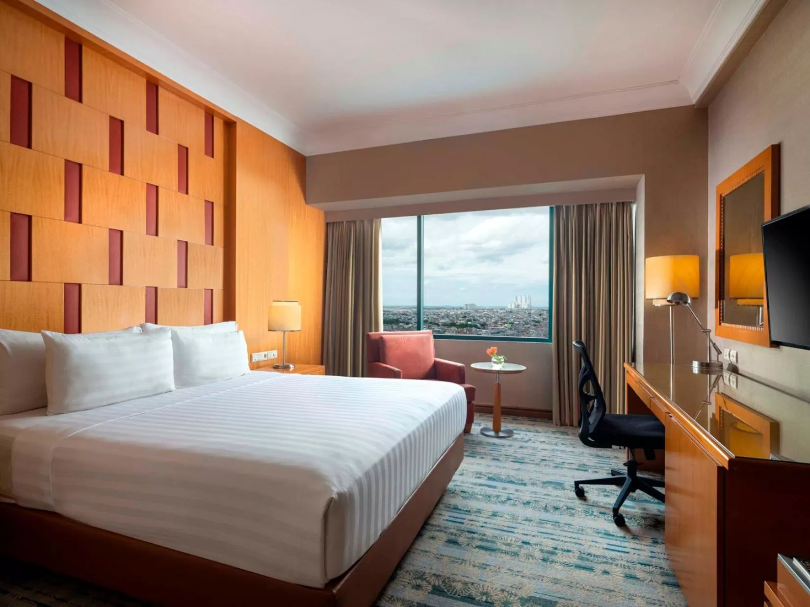 Executive Double Room in Hotel Ciputra Jakarta managed by Swiss-Belhotel International
