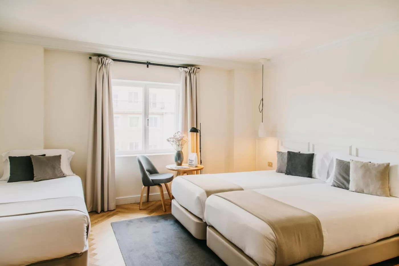 Deluxe Triple Room in Dear Hotel Madrid