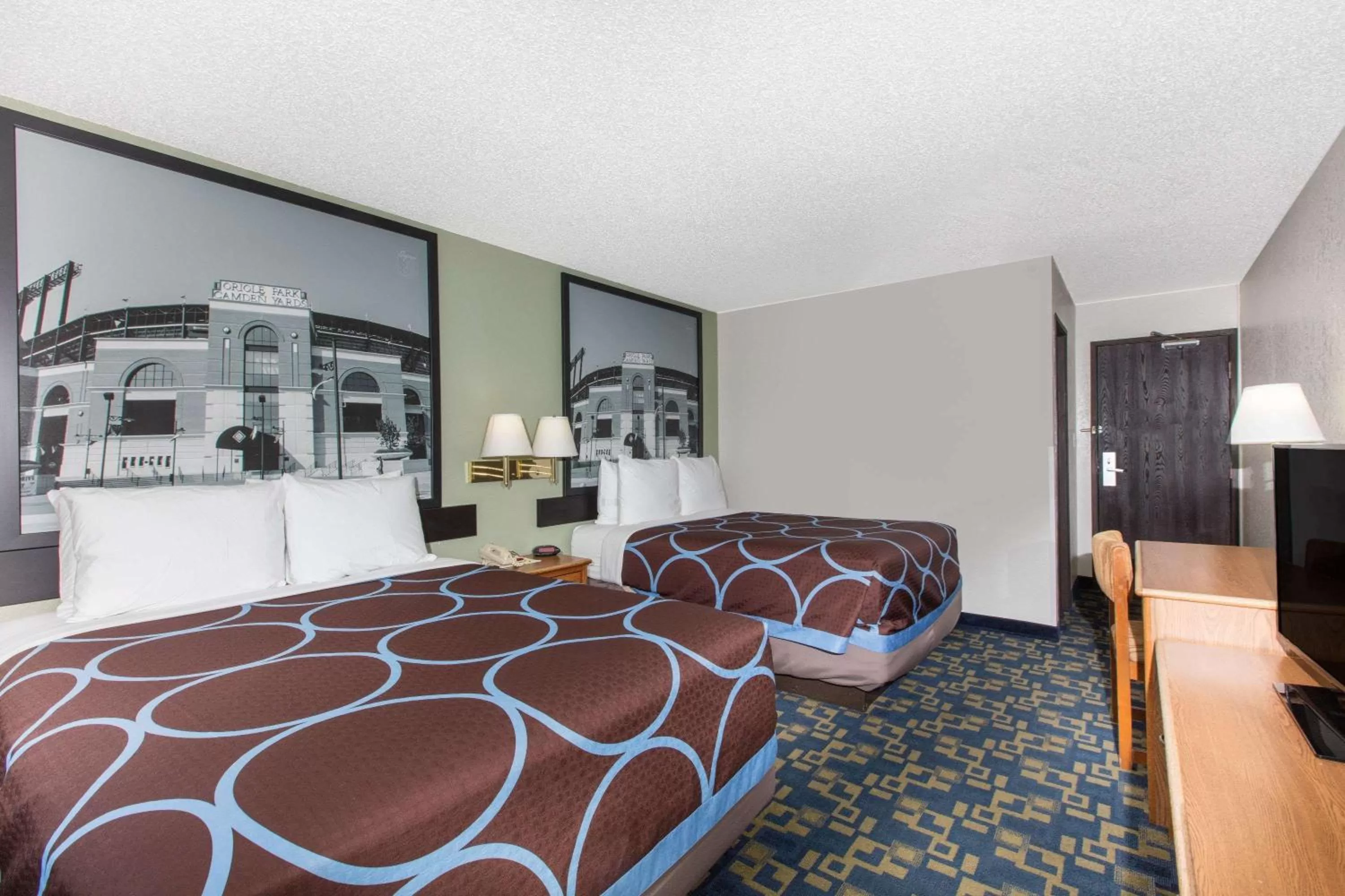 Queen Room with Two Queen Beds - Smoking in Super 8 by Wyndham Aberdeen MD