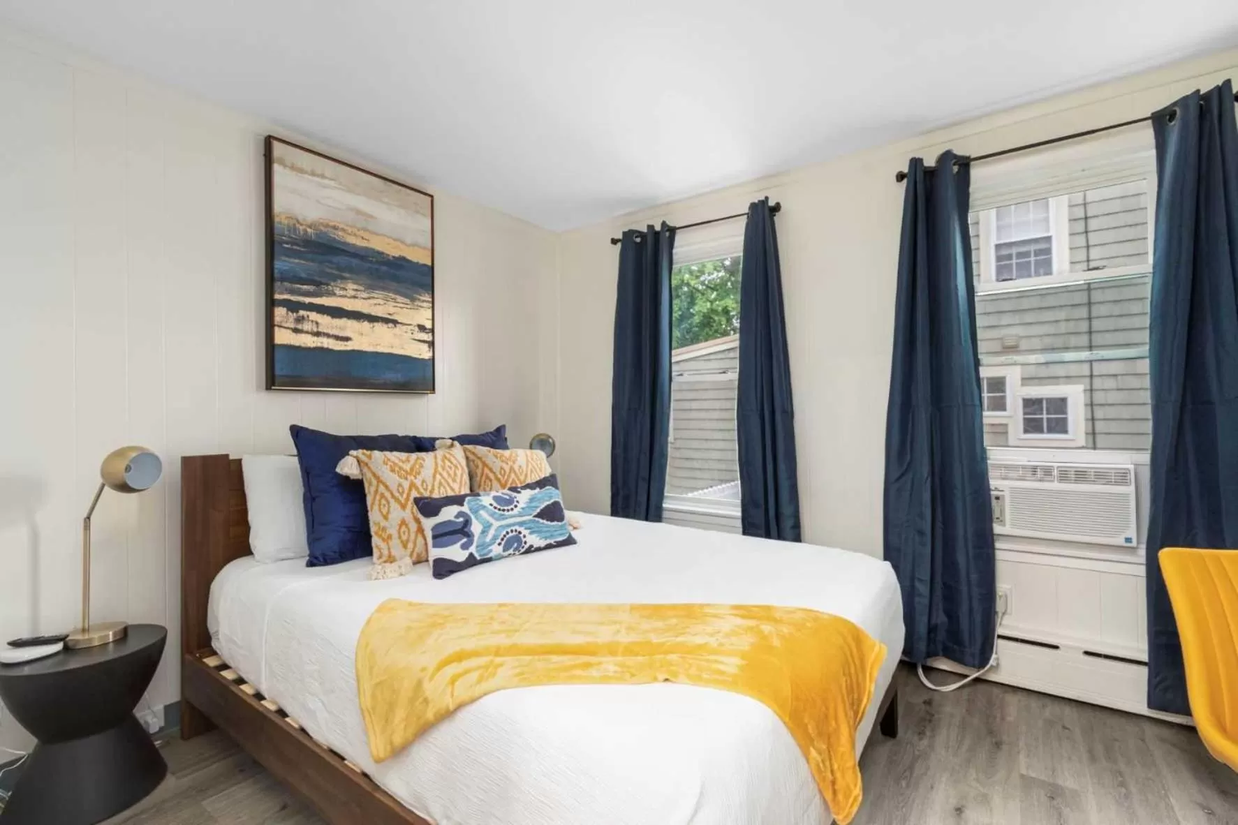 Deluxe Queen Suite in The Beverly