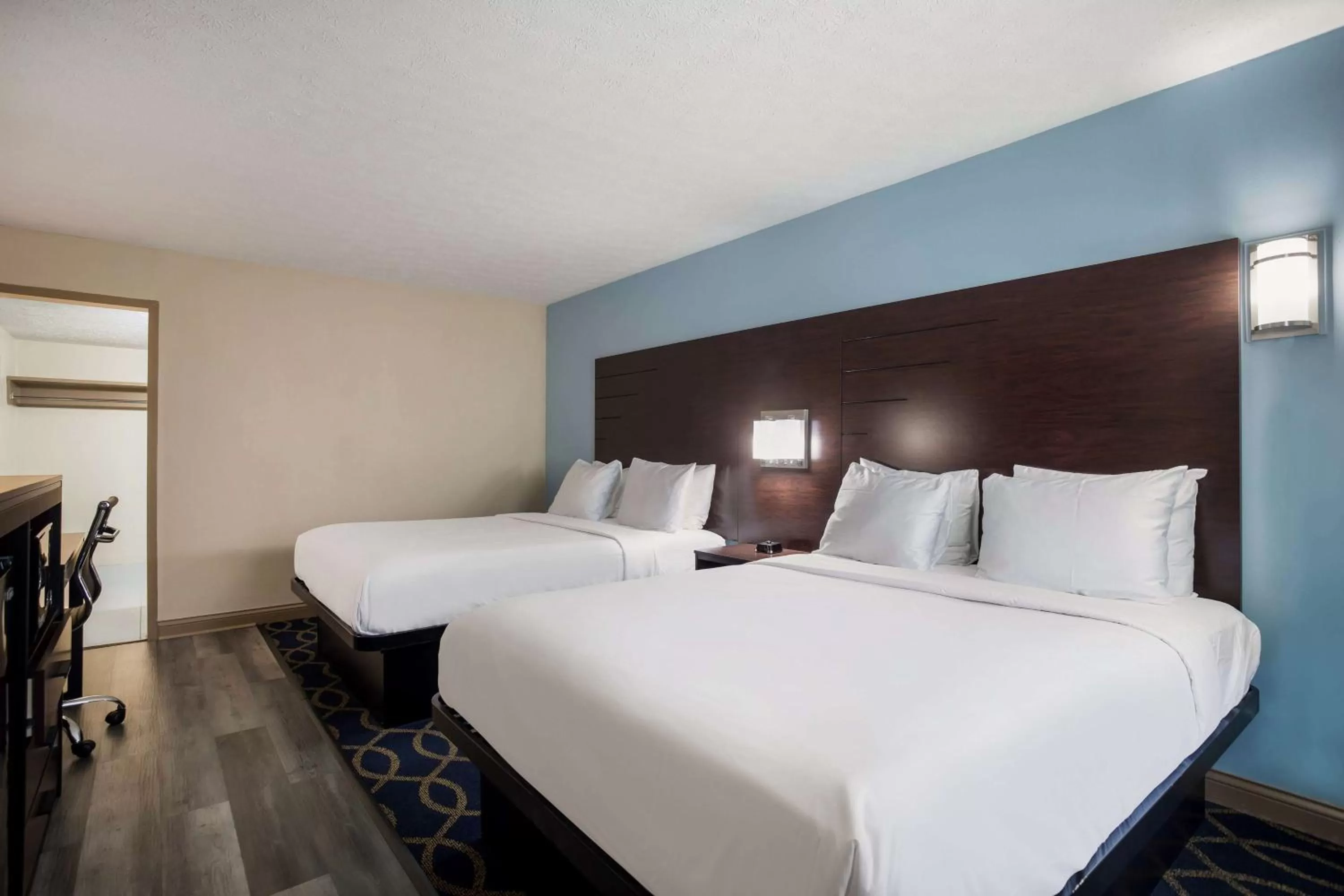 Queen Room with Two Queen Beds in SureStay Hotel by Best Western Bardstown General Nelson