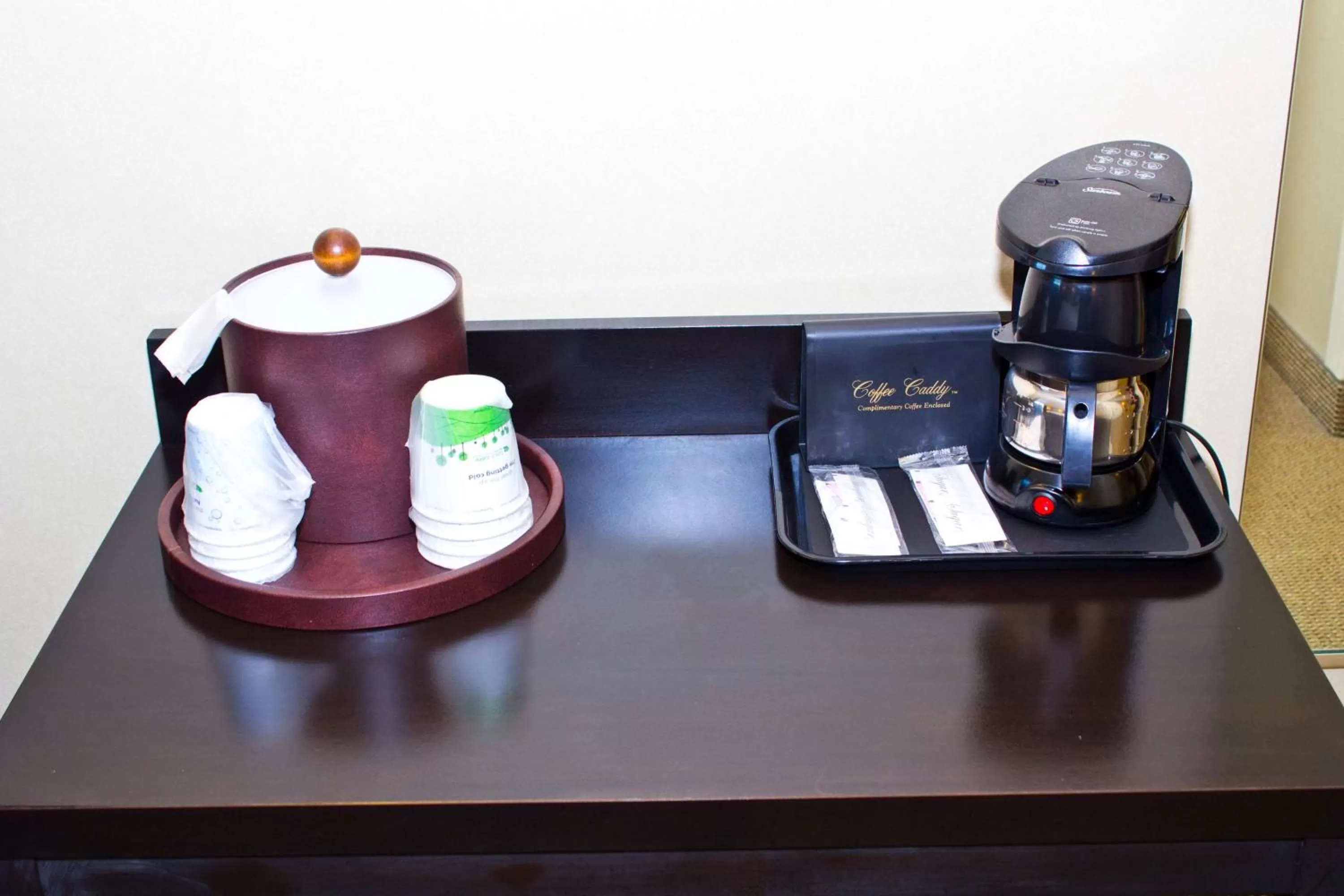 King Room with Accessible Tub - Mobility and Hearing Access/Non-Smoking in Hampton Inn & Suites Boston Crosstown Center