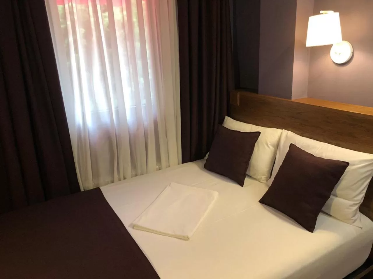 Small Double Room in Elle Boutique Hotel