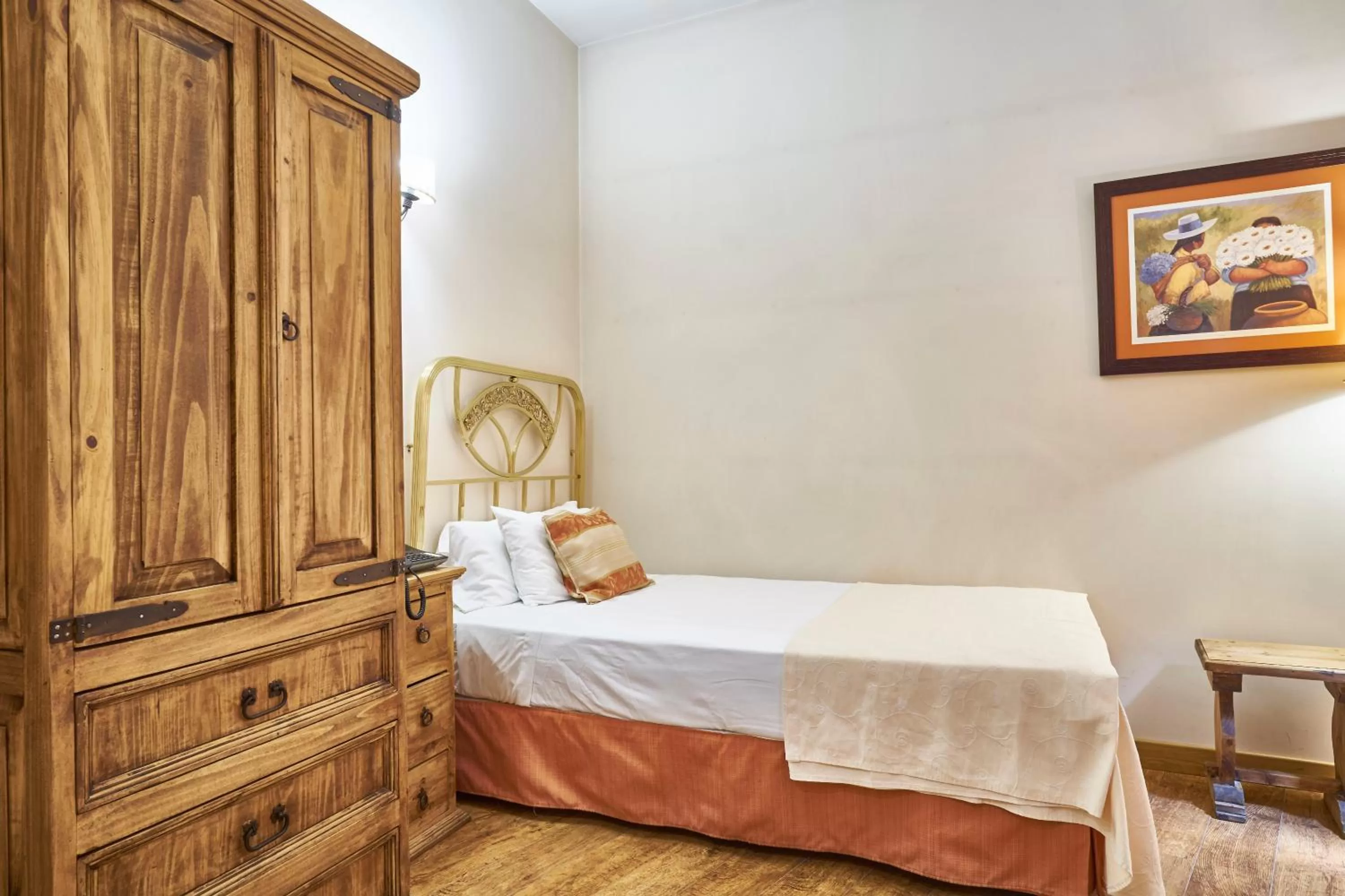 Single Room in Casona De Torres