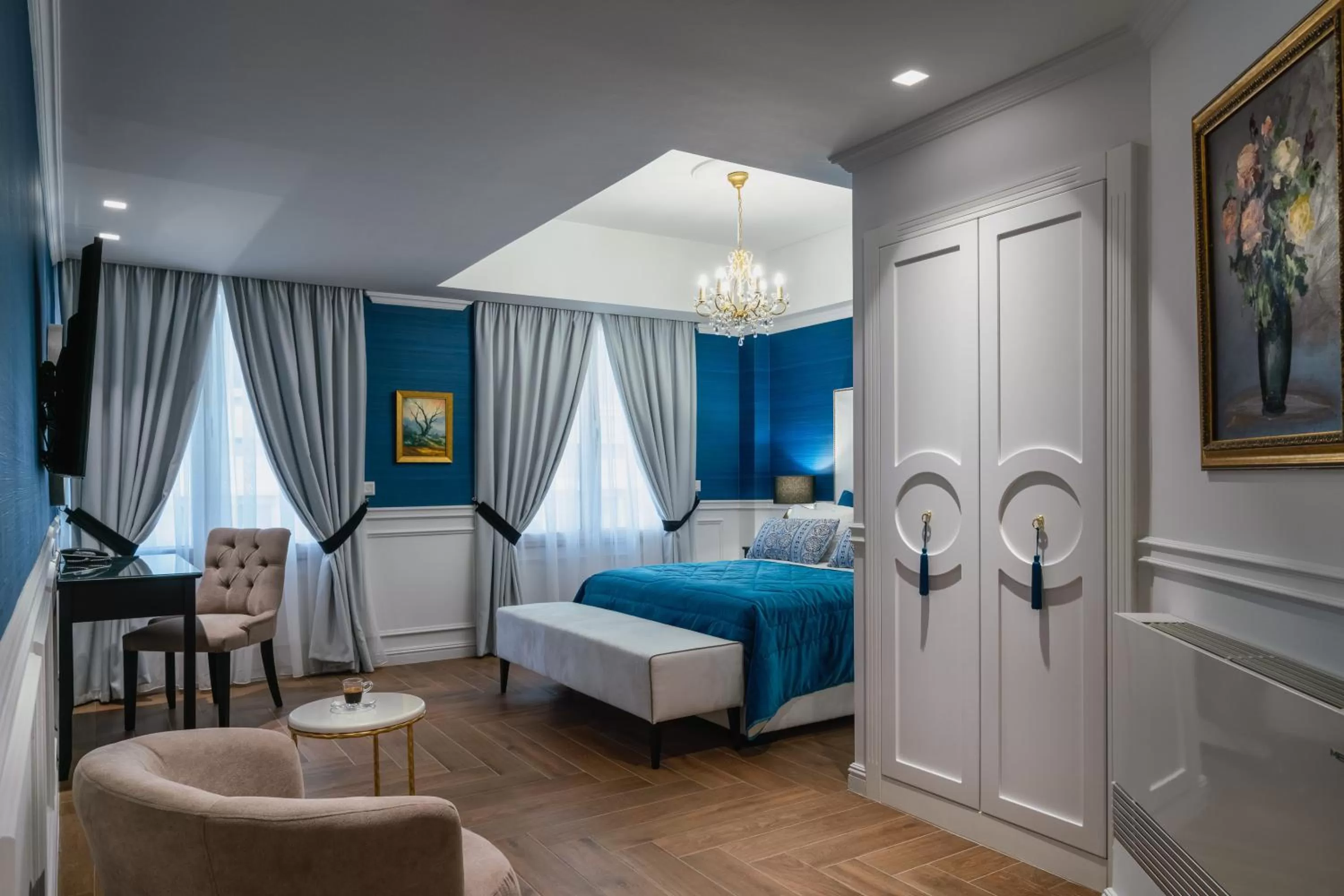 Deluxe Room in Evripidou Suites