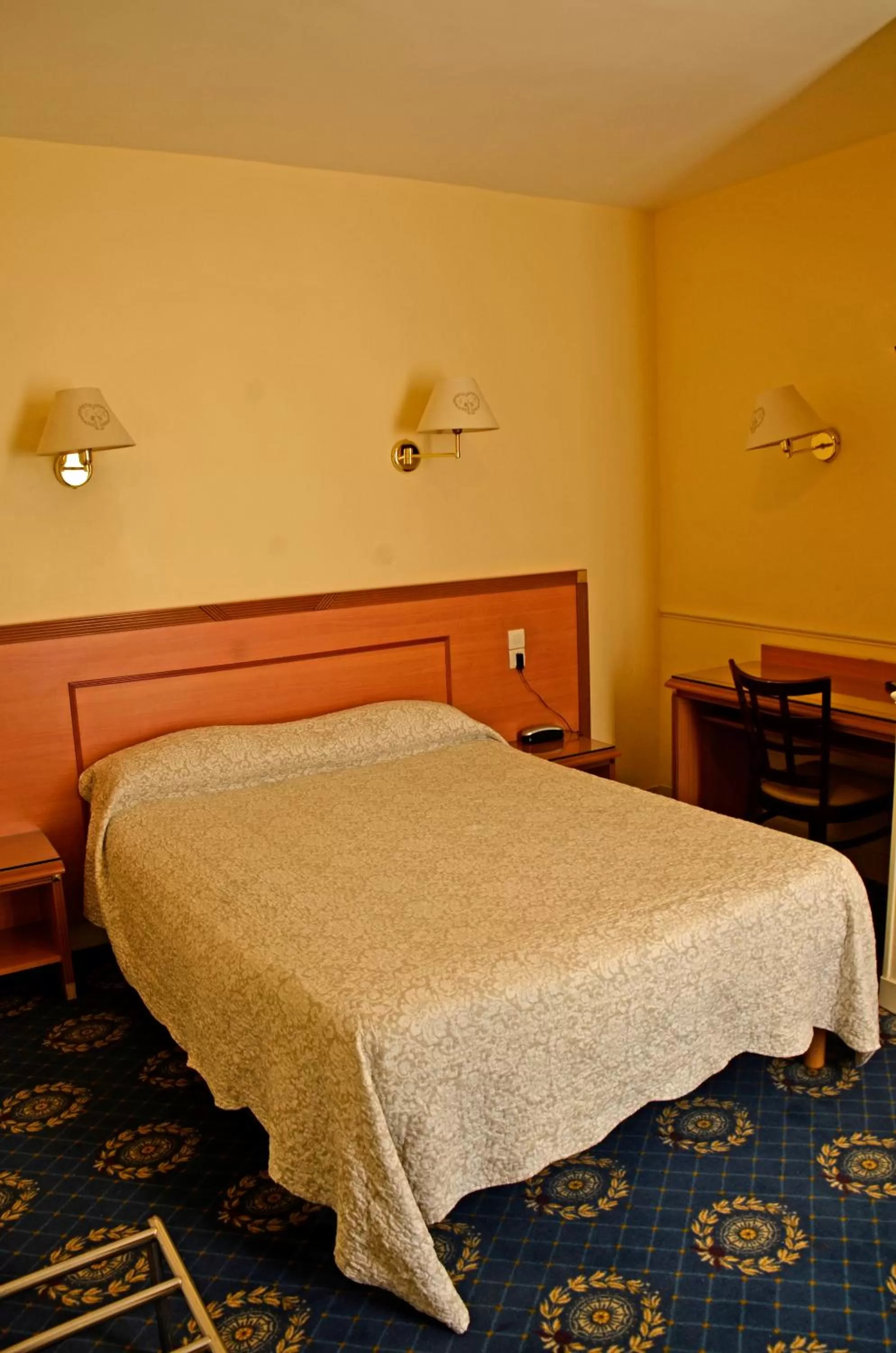 Double Room in Hotel Havane Opera