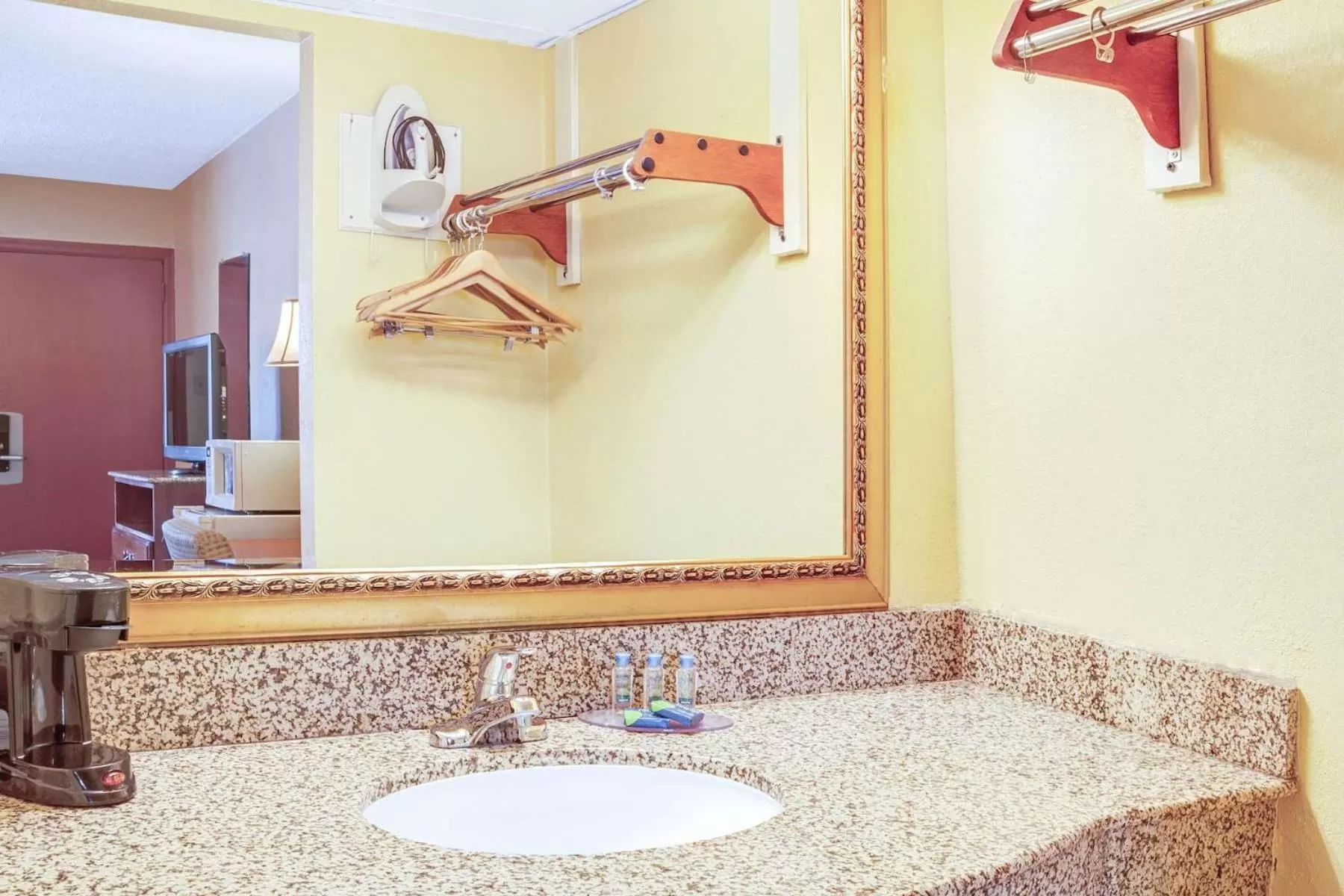 Queen Room with Two Queen Beds  Smoking in Knights Inn Mount Laurel