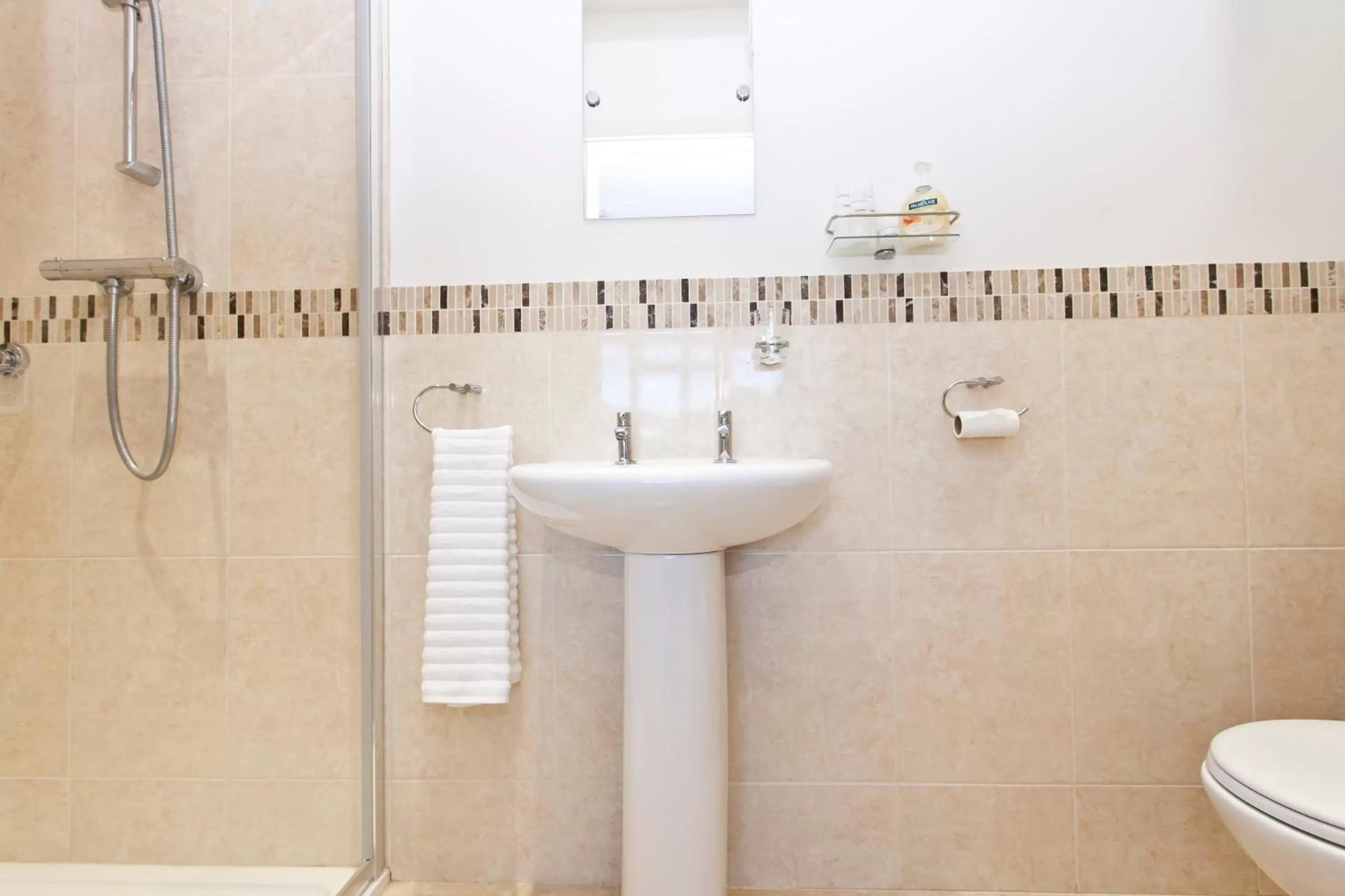 Superior Deluxe Double or Twin Room  in Avon Beach Bed & Breakfast