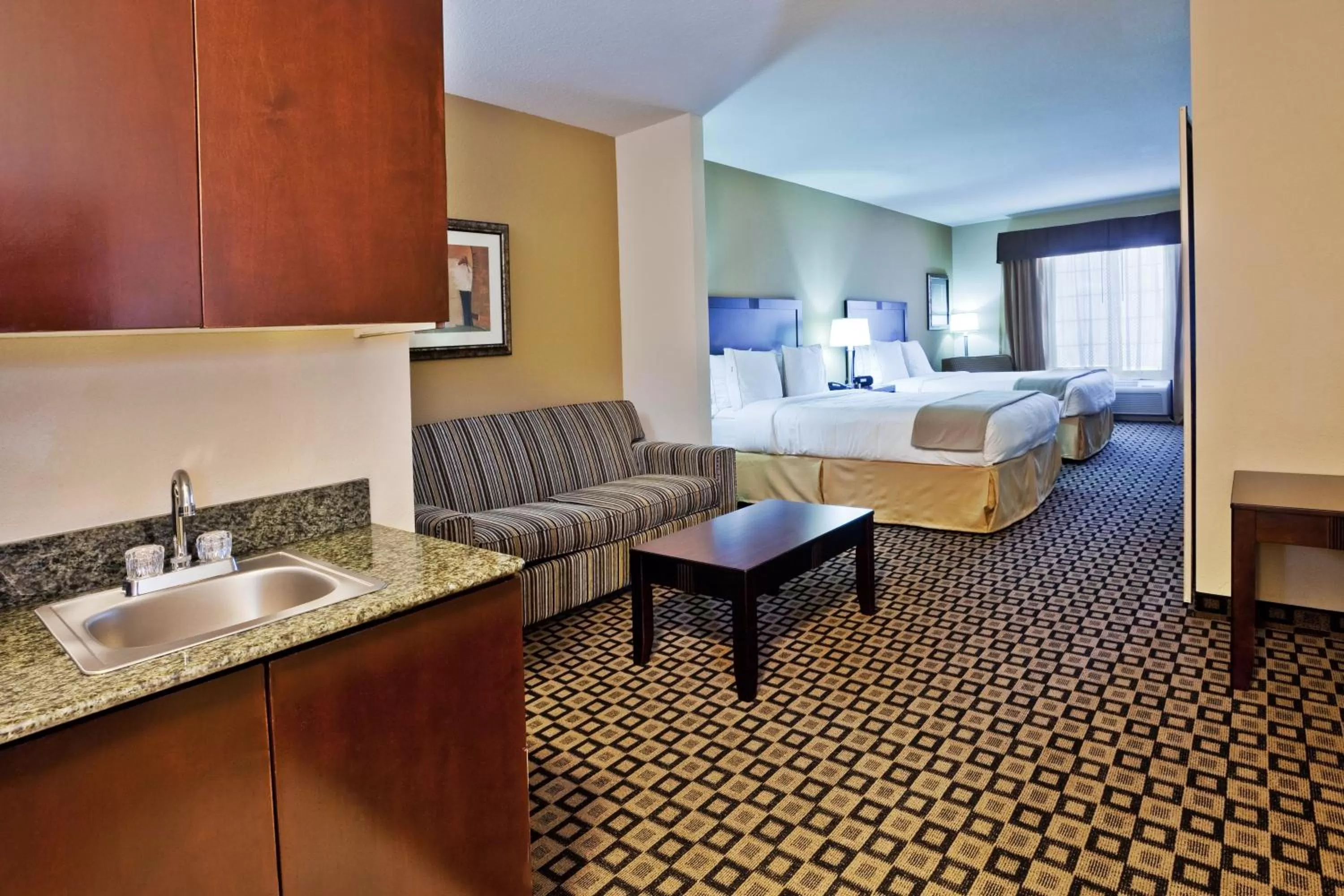 Queen Suite with Two Queen Beds and Additional Living Area in Holiday Inn Express & Suites Clovis, an IHG Hotel