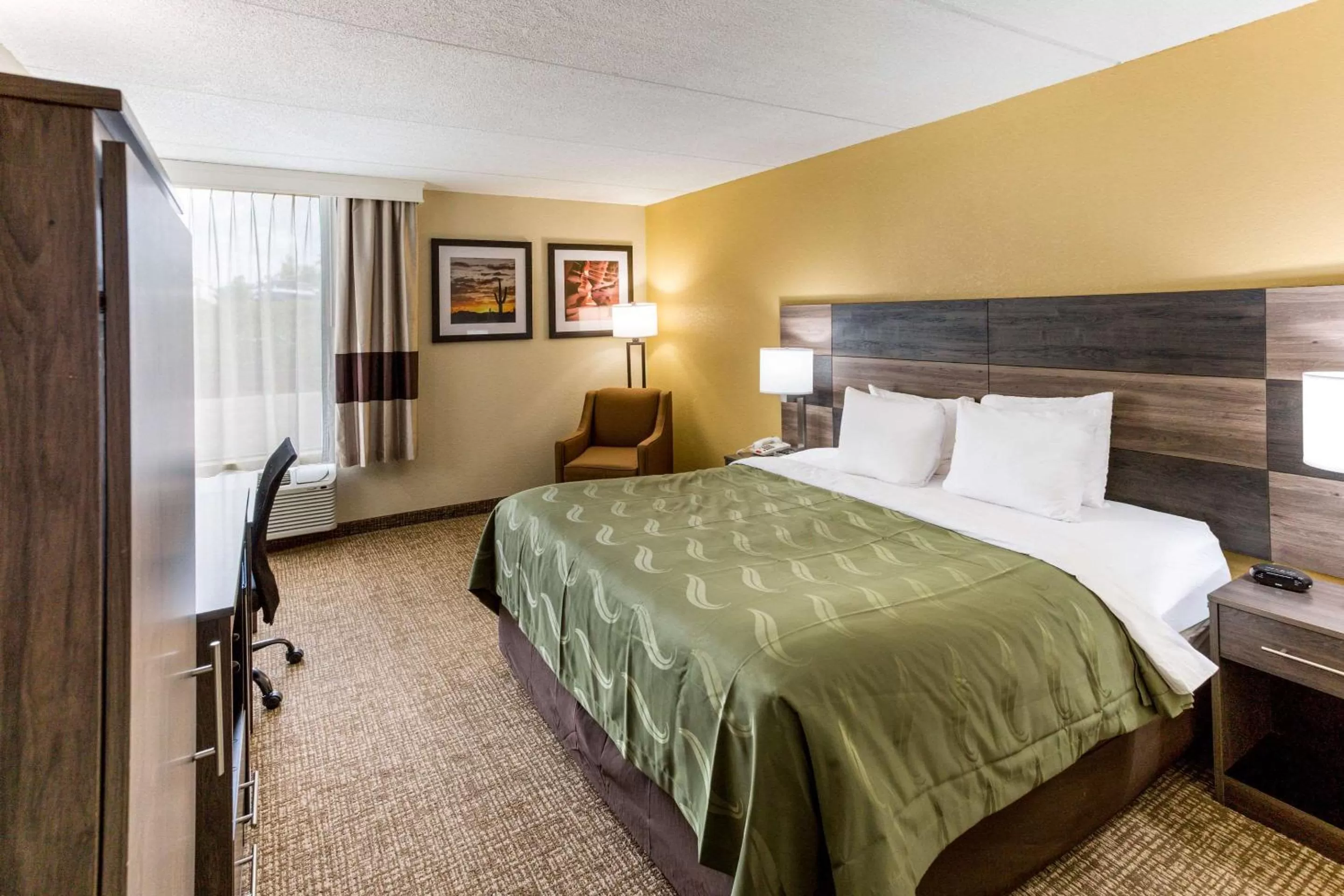 King Suite with Living Room - Non Smoking in Quality Inn & Suites Plattsburgh
