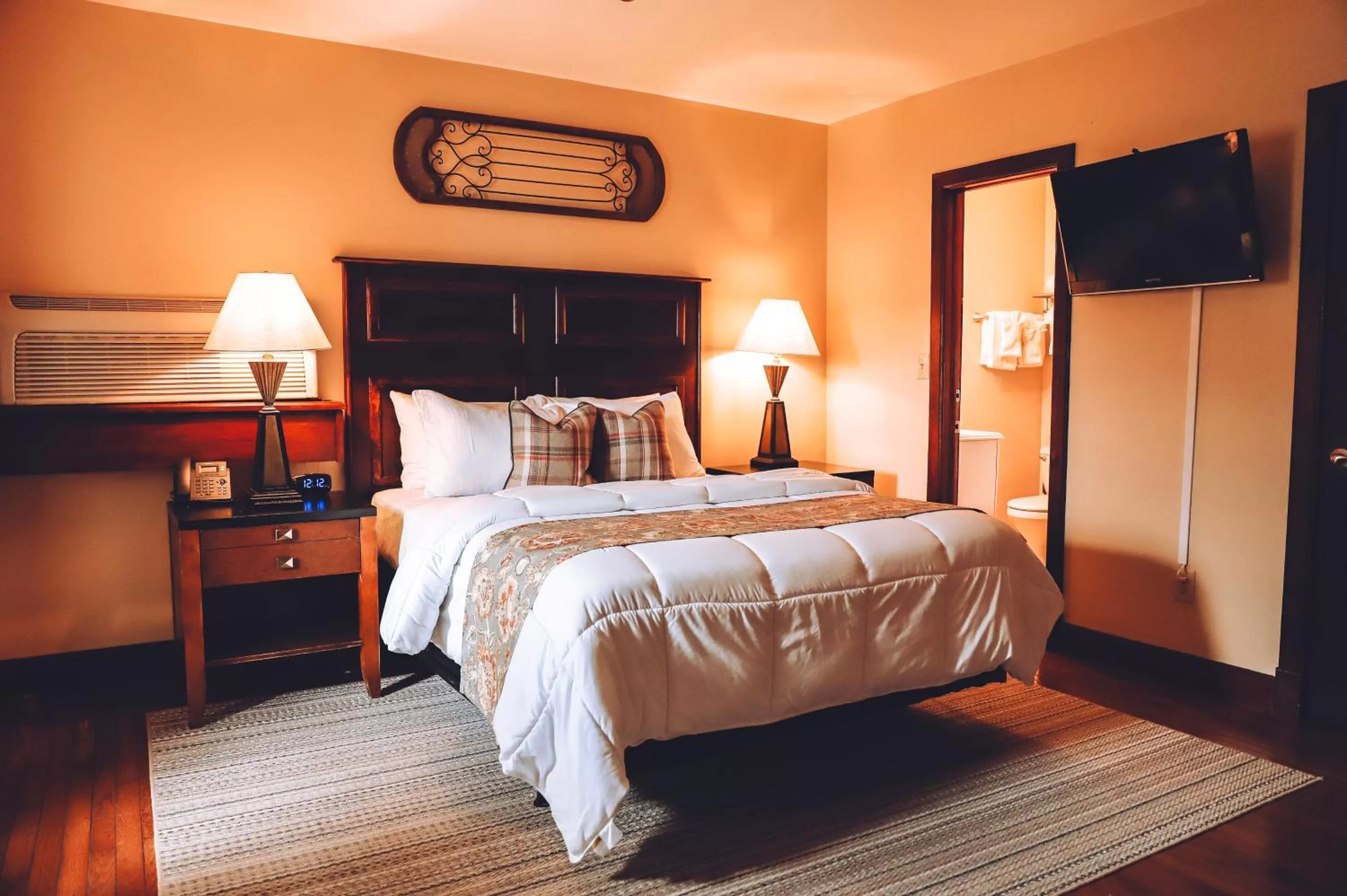 Deluxe Family Suite in Tom Quick Inn