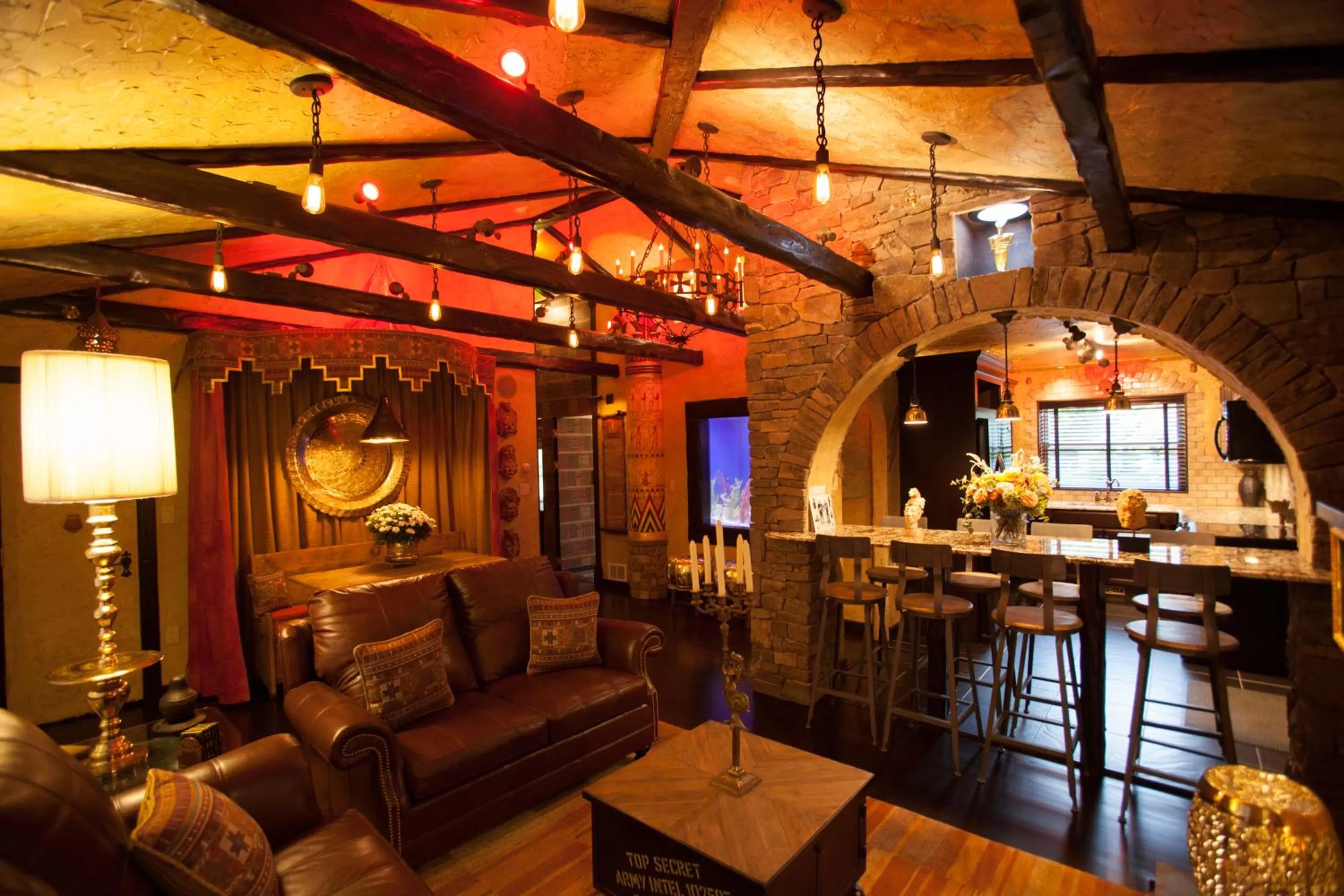 The Digs in The Roxbury