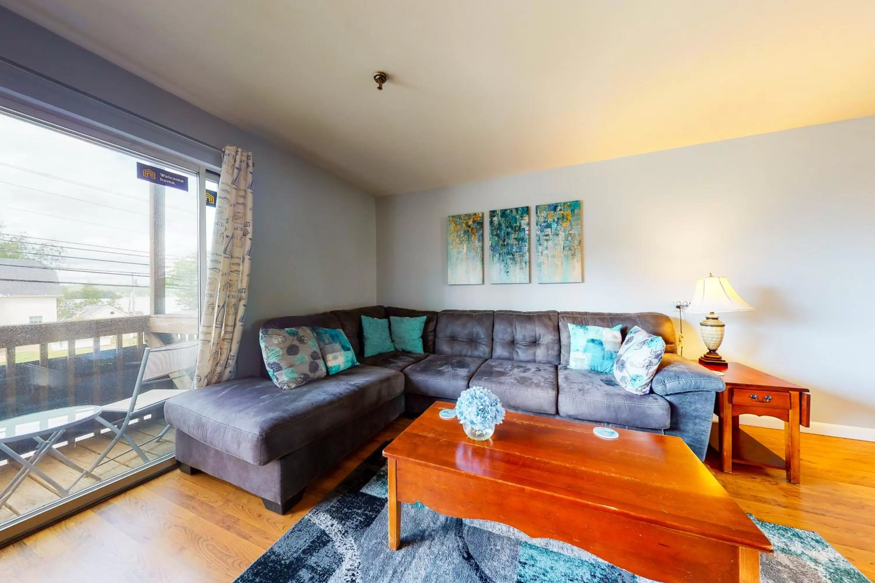 One Bedroom Apartment in Lake Winnipesaukee Retreat
