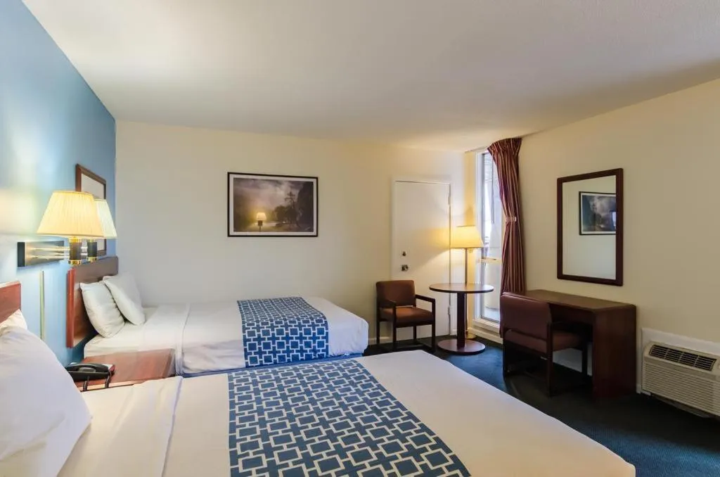Double Room with Two Double Beds - Non Smoking in Alamo Inn & Suites