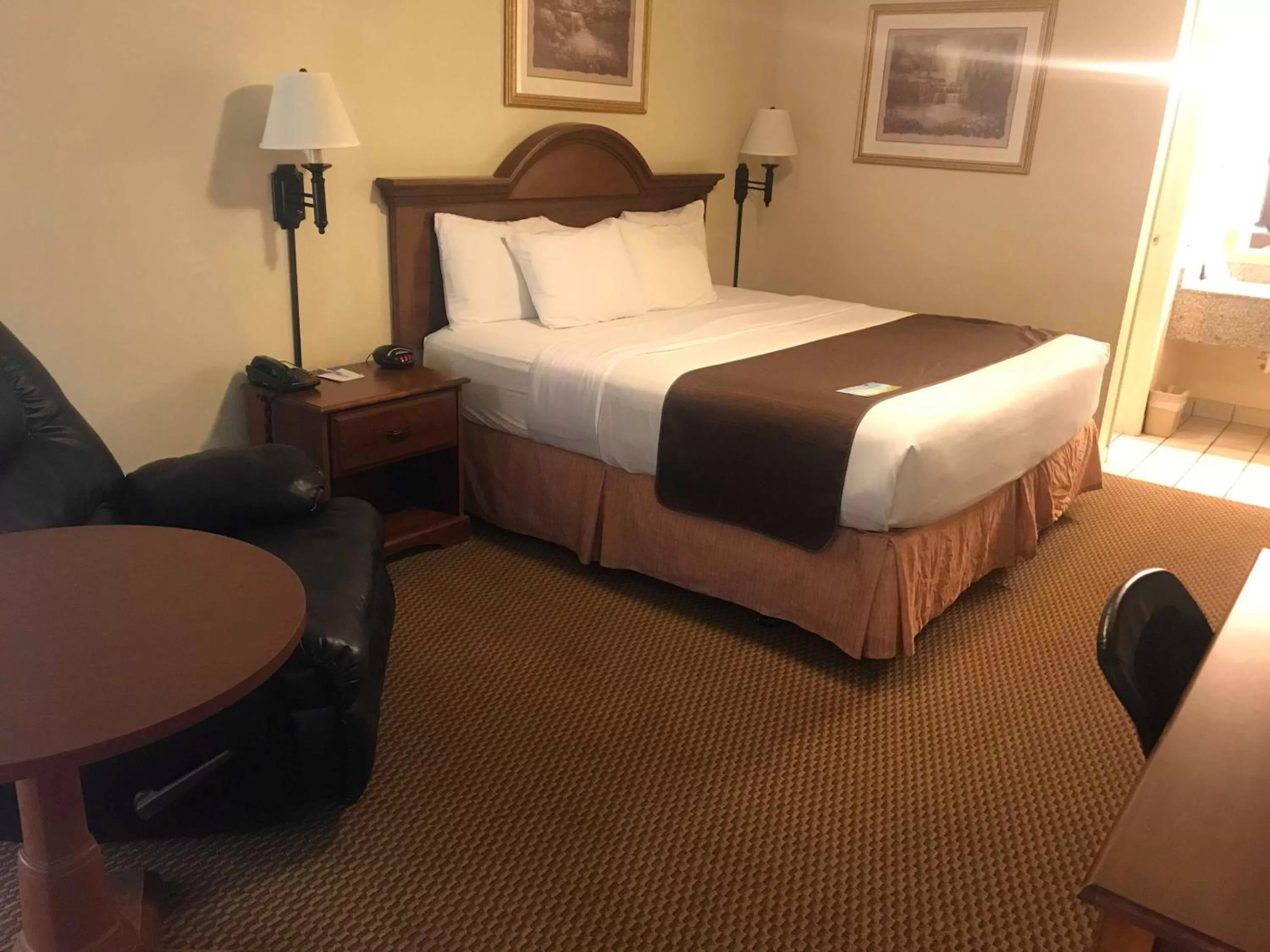 King Room - Non-Smoking in Days Inn by Wyndham Abilene