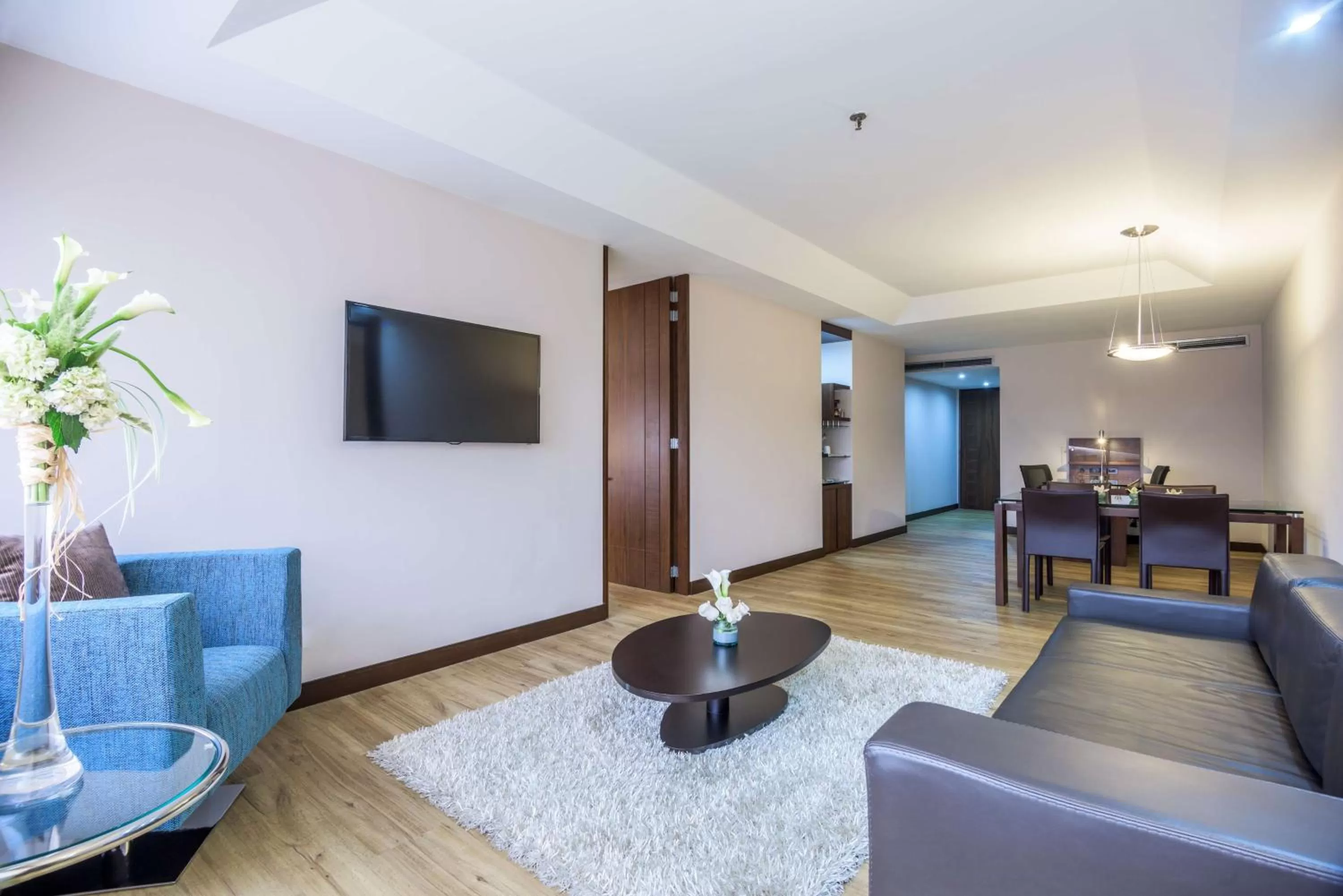 Suite with Extra Bed in NH Collection Bogota WTC Royal