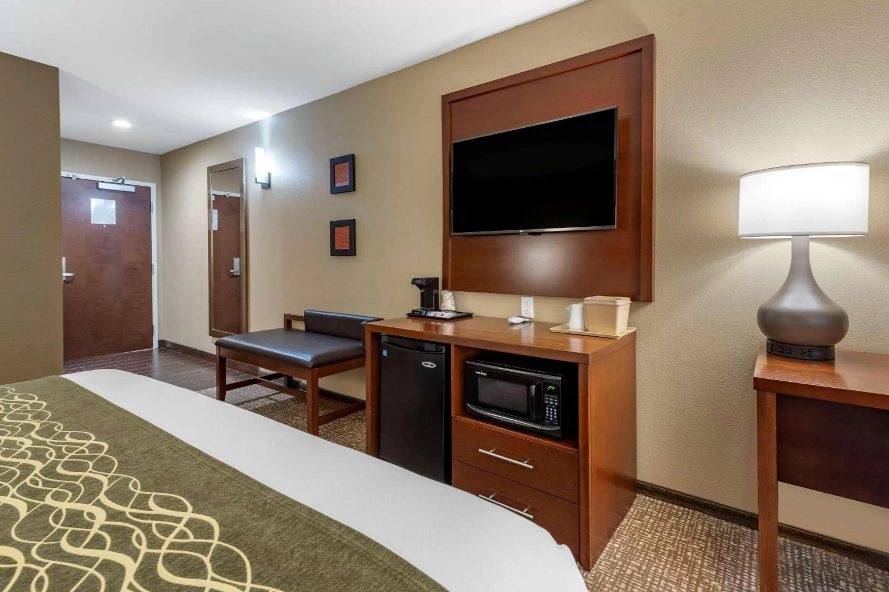 Queen Room with Two Queen Beds - Non-Smoking in Comfort Inn & Suites Pittsburgh South
