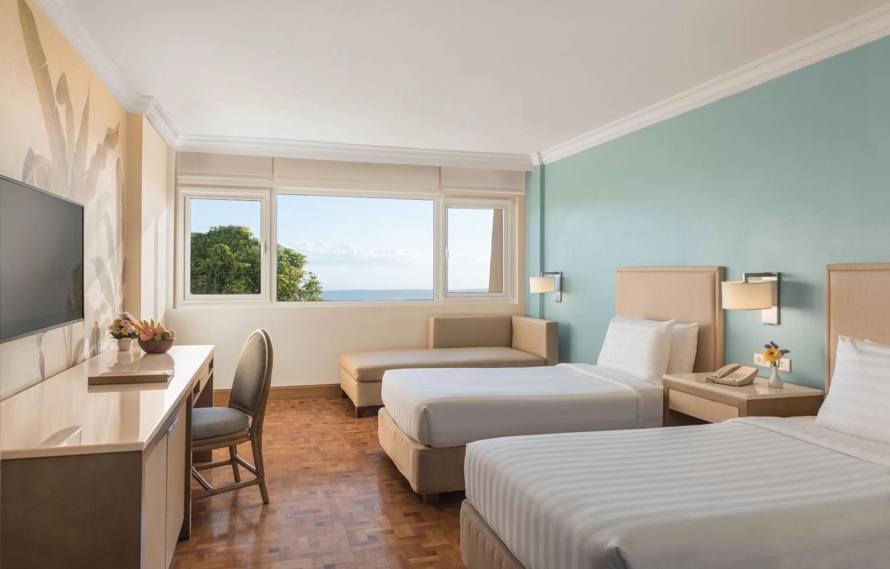 Superior Twin Room in Taal Vista Hotel