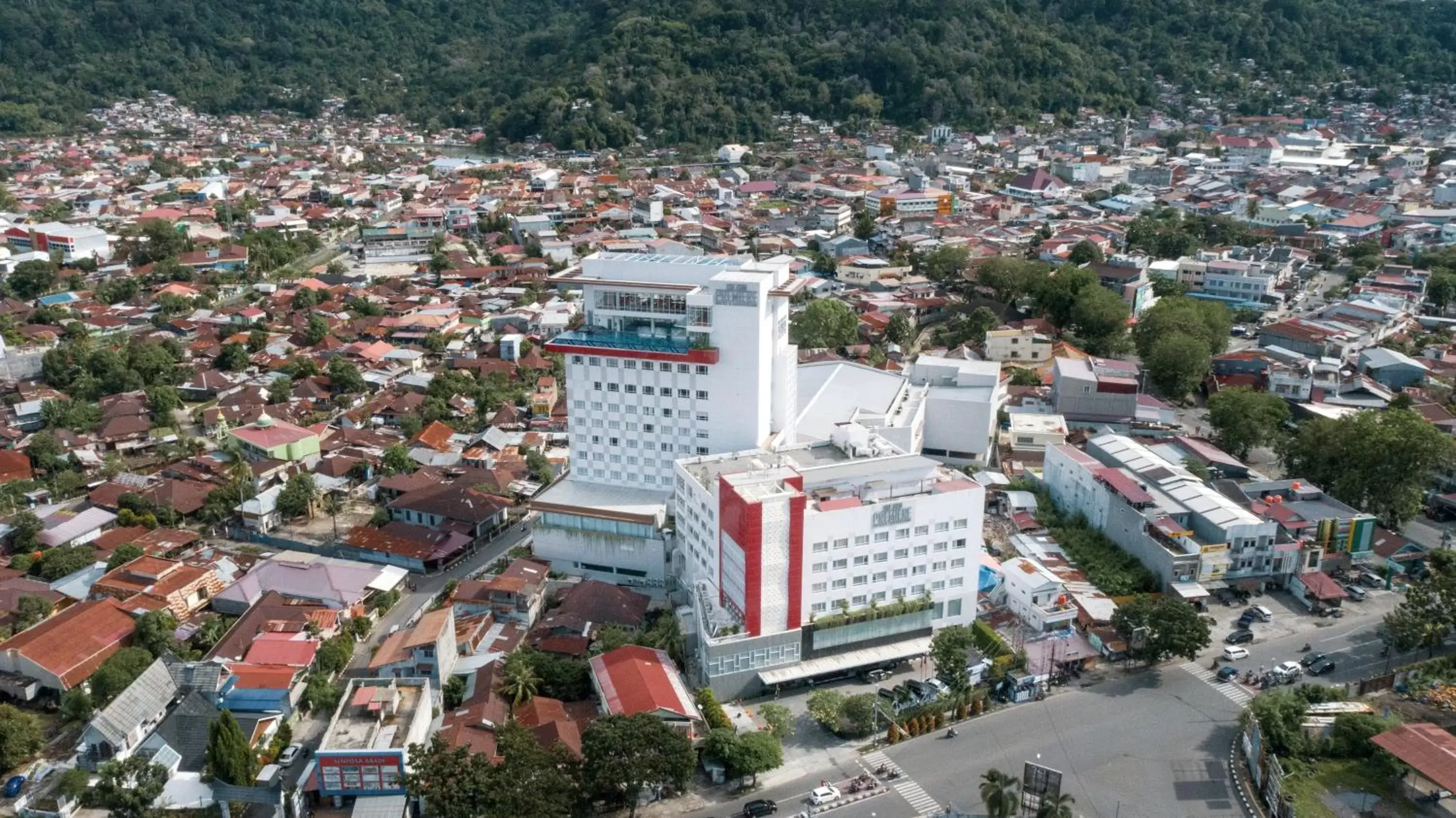 The ZHM Premiere Padang The ZHM Premiere Padang