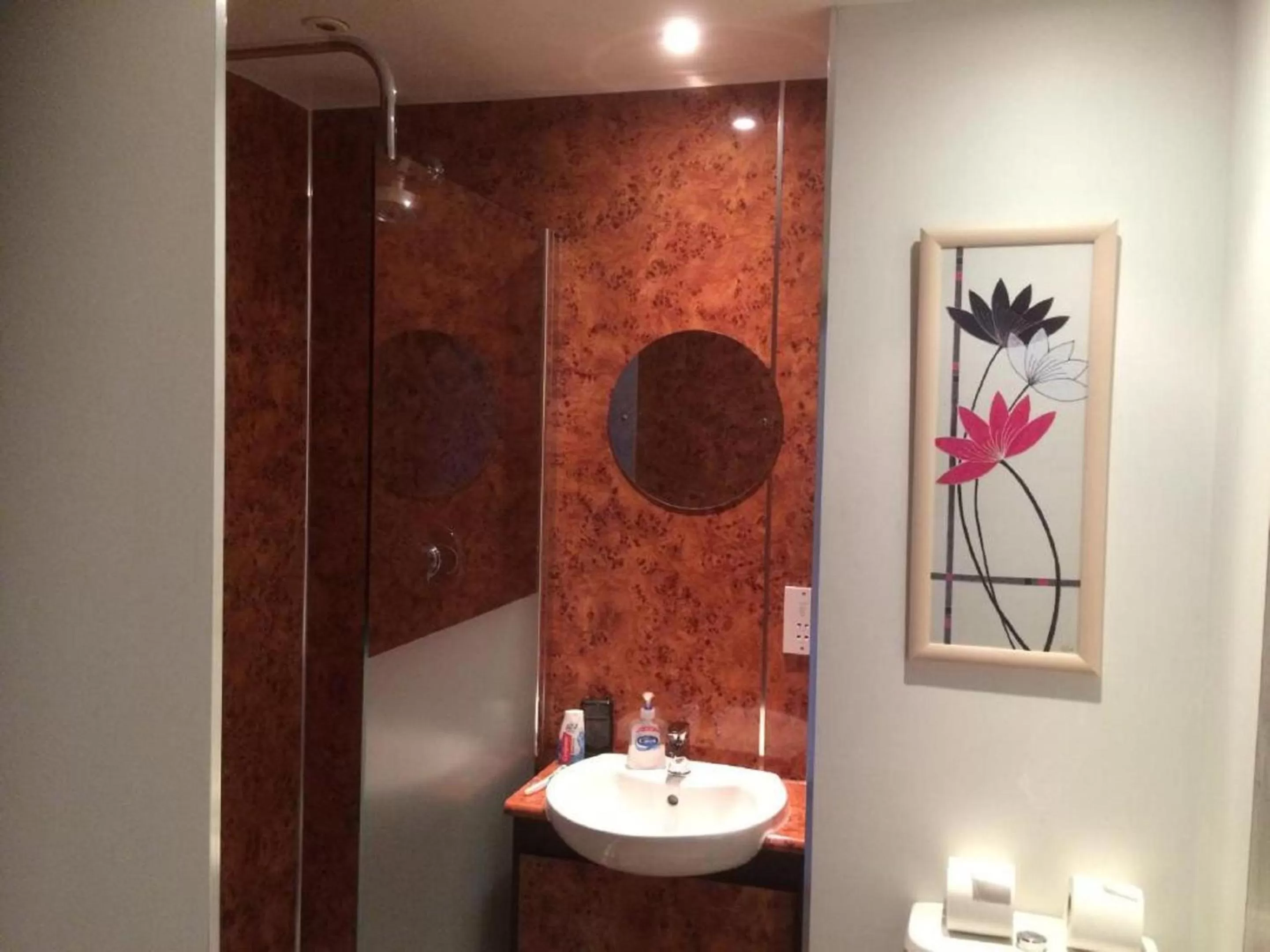 Standard Twin Room in Great Western Hotel Aberdeen