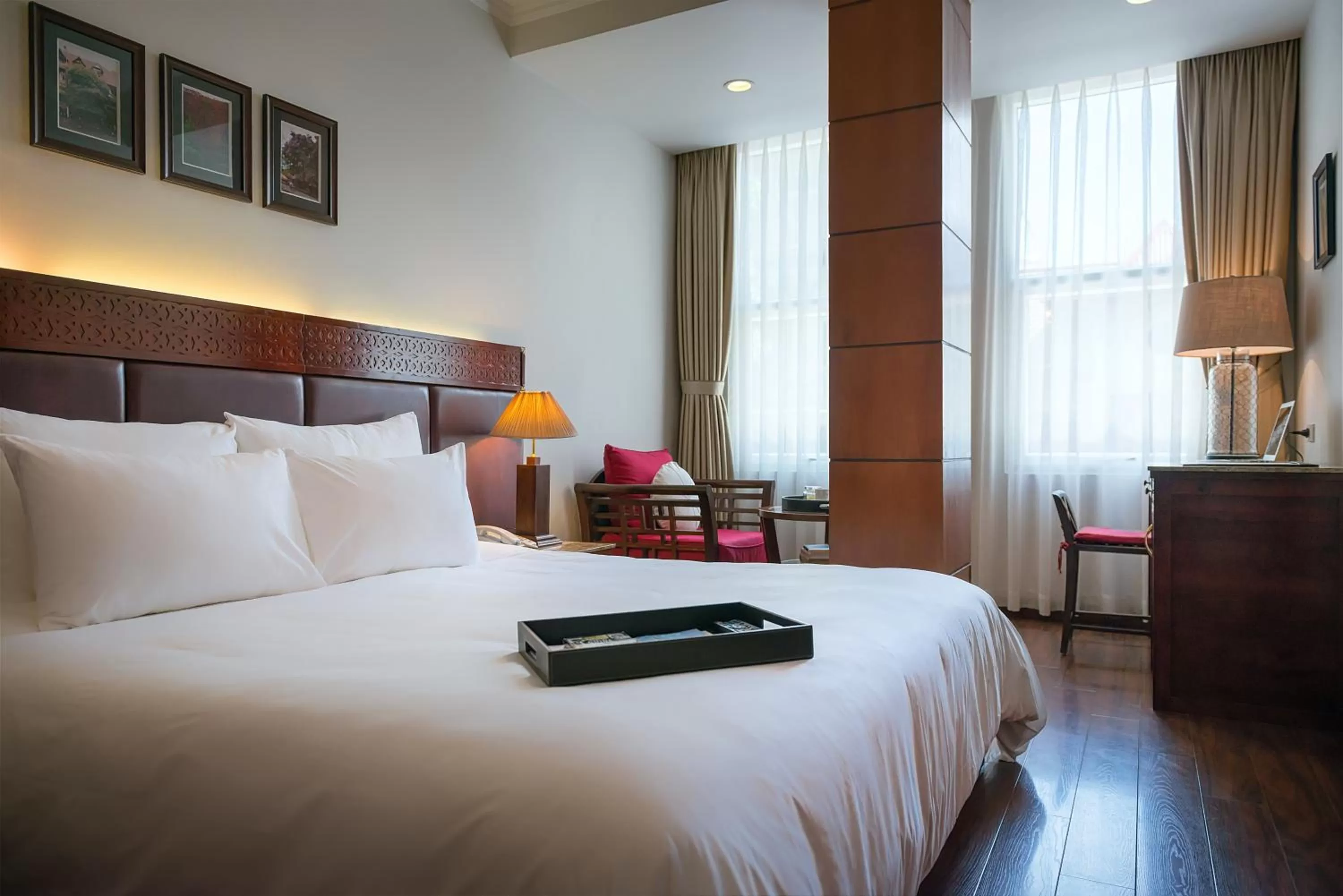 Premium Deluxe Double or Twin Room with Window and City View in Hanoi E Central Luxury Hotel & Restaurant