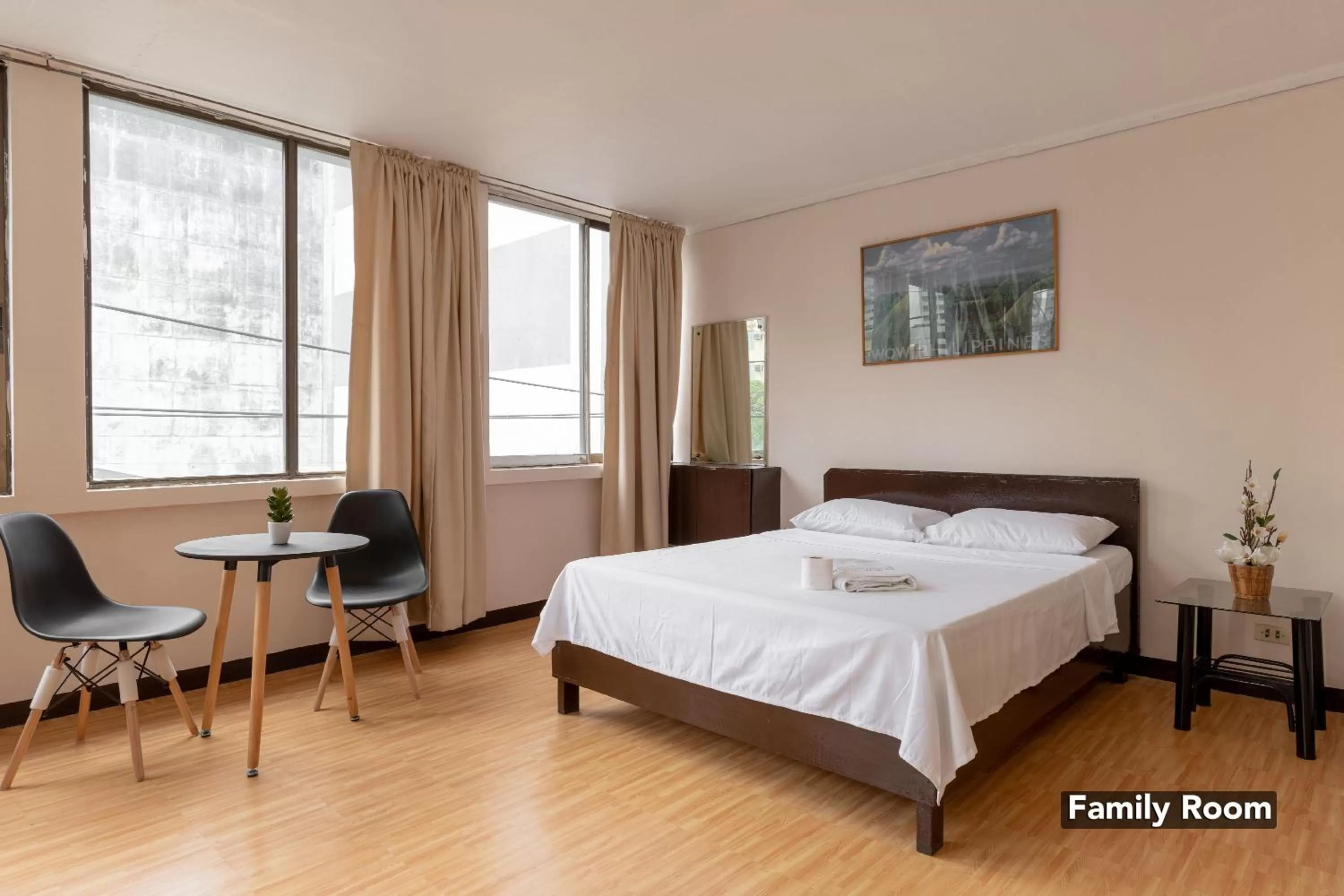 Family Room in Victoria Mansions