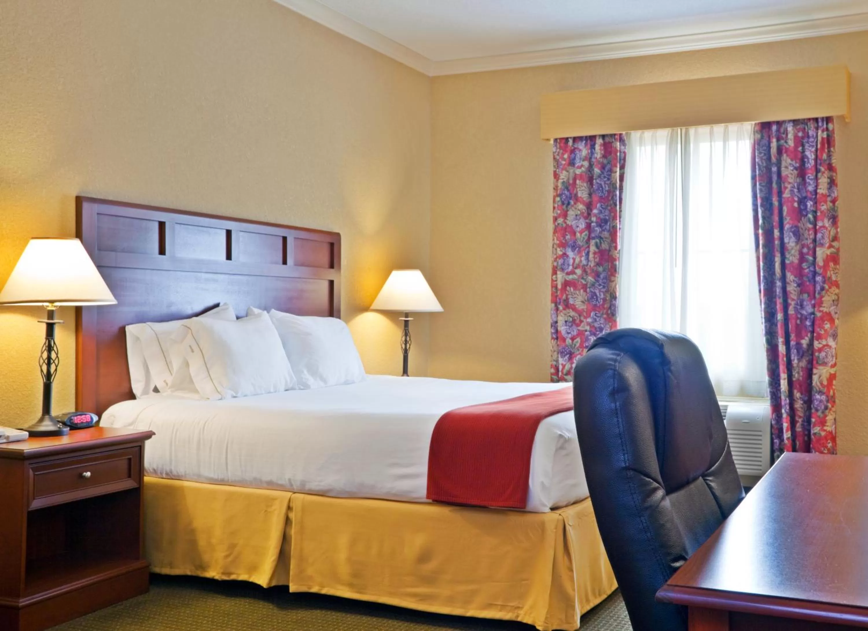 Holiday Inn Express of Salado-Belton by IHG
