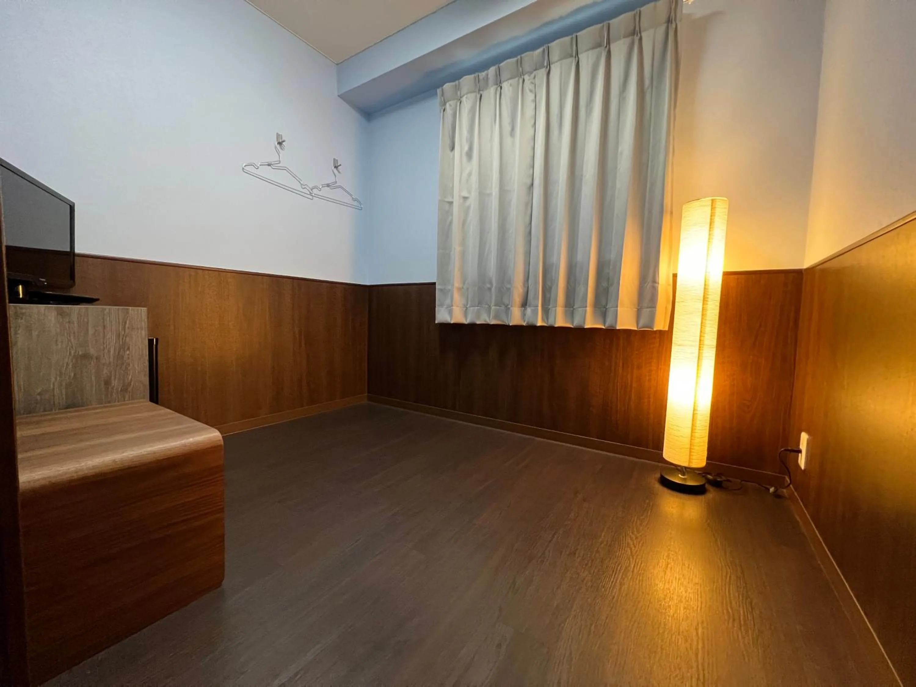 Economy Japanese-Style Single Room with Shared Bathroom - Smoking in Hotel Sunplaza 2