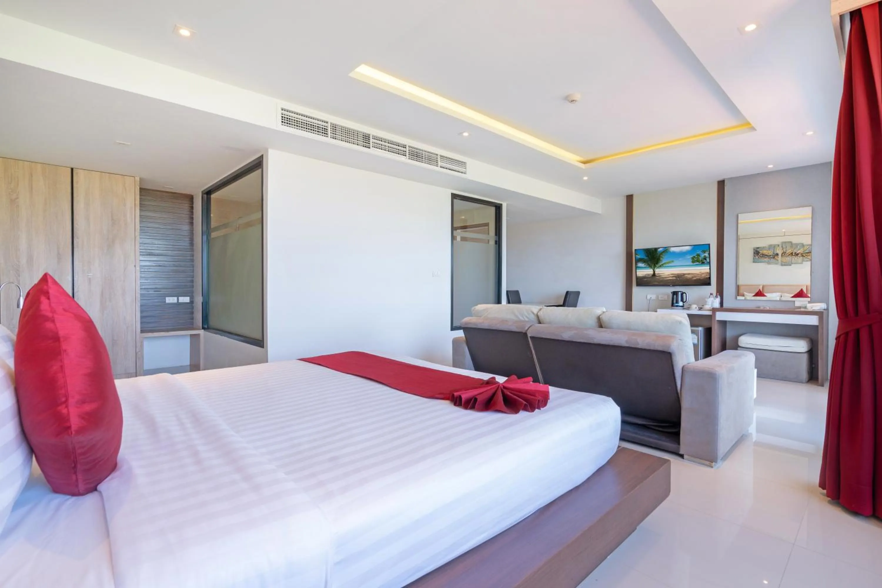 Grand Suite with Balcony in Paripas Patong Resort - SHA Extra Plus