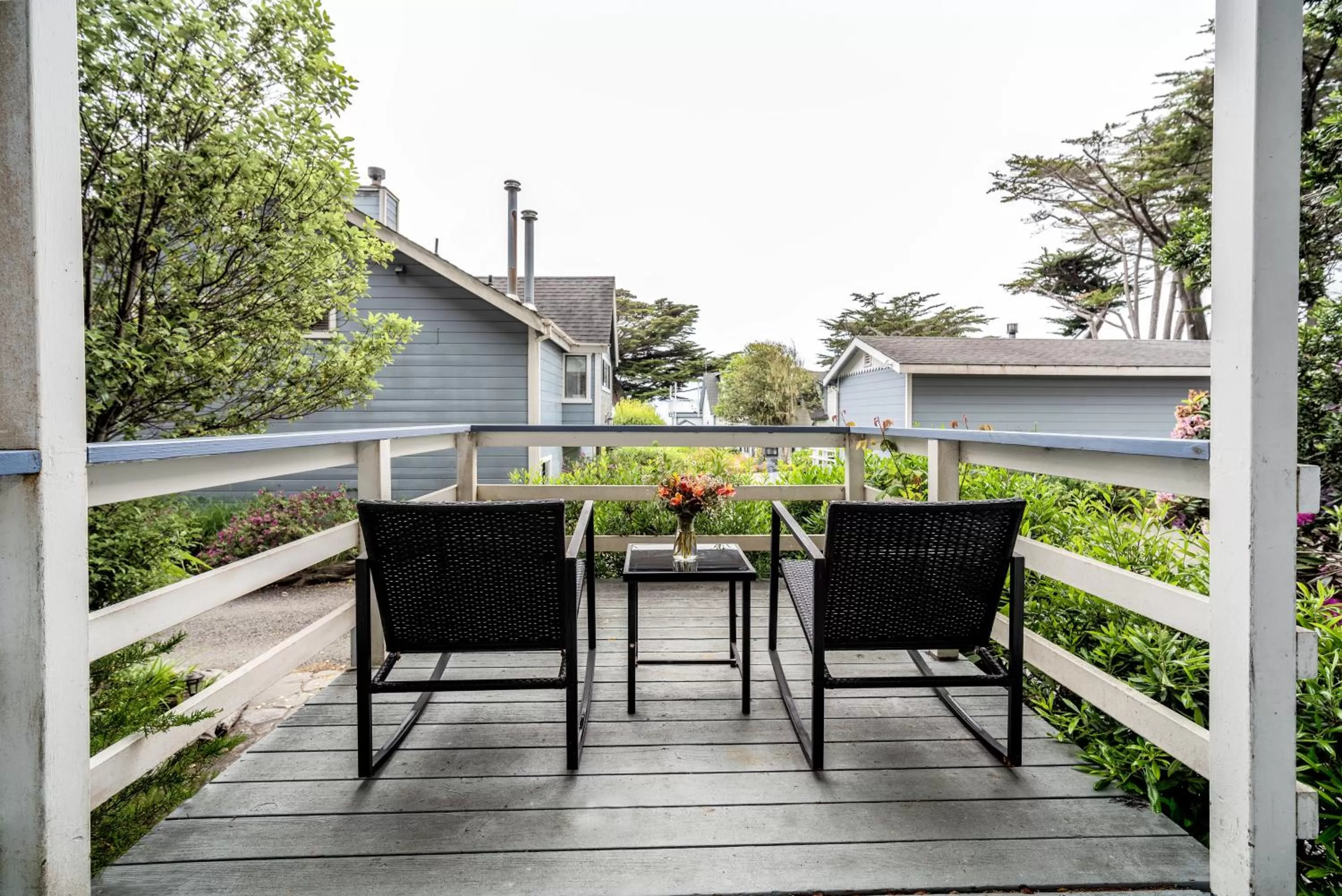 Suite with Spa Bath in Agate Cove Inn