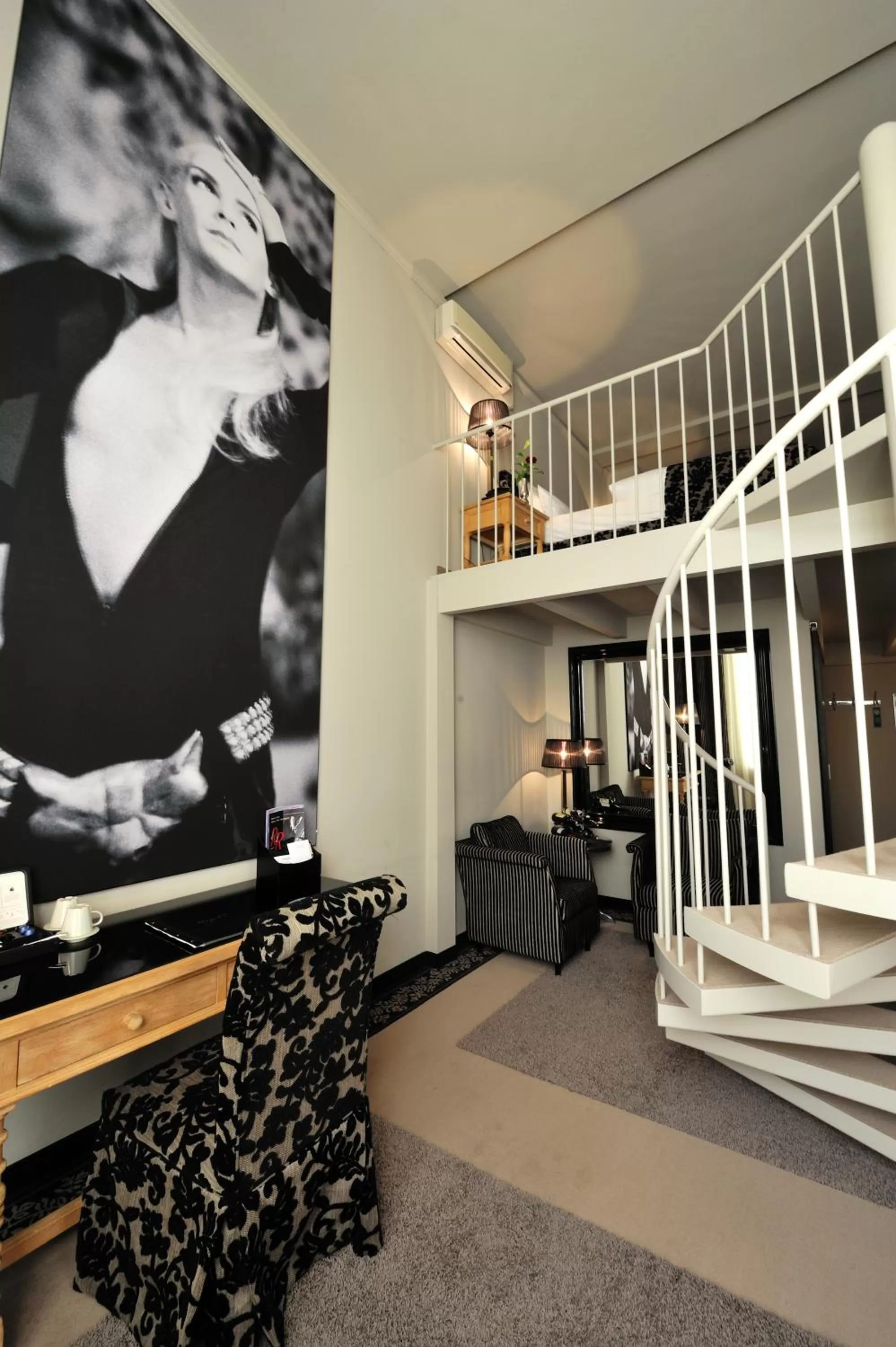 Maisonette Suite in Stage47