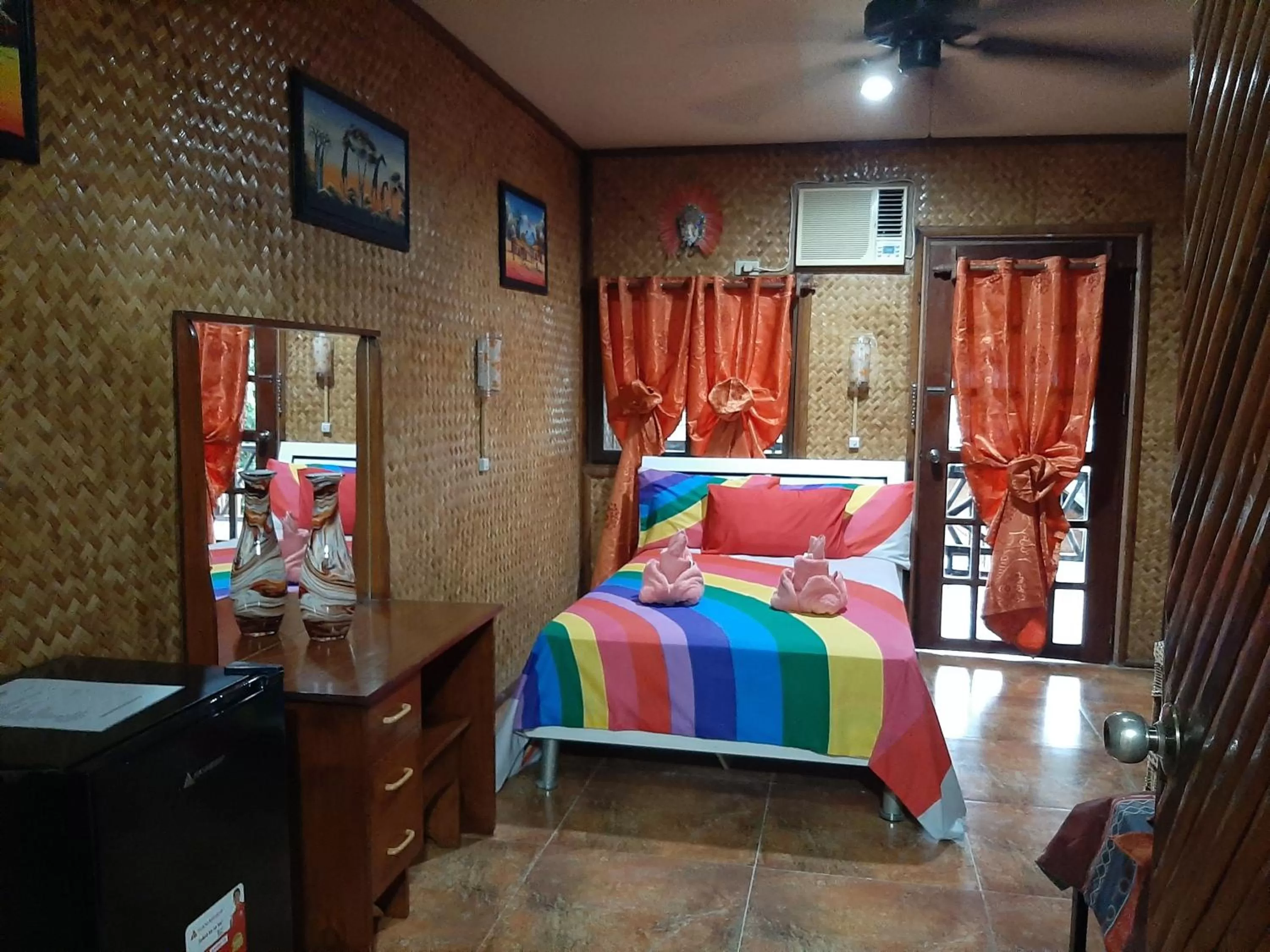 Deluxe Triple Room in Lala Panzi Bed and Breakfast