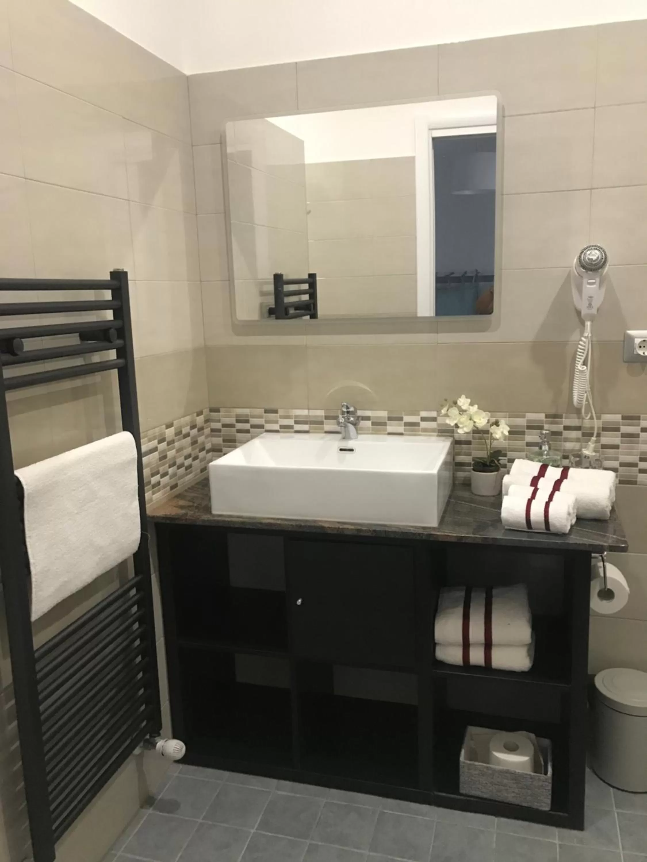 Double or Twin Room in Lady Hamilton B&B