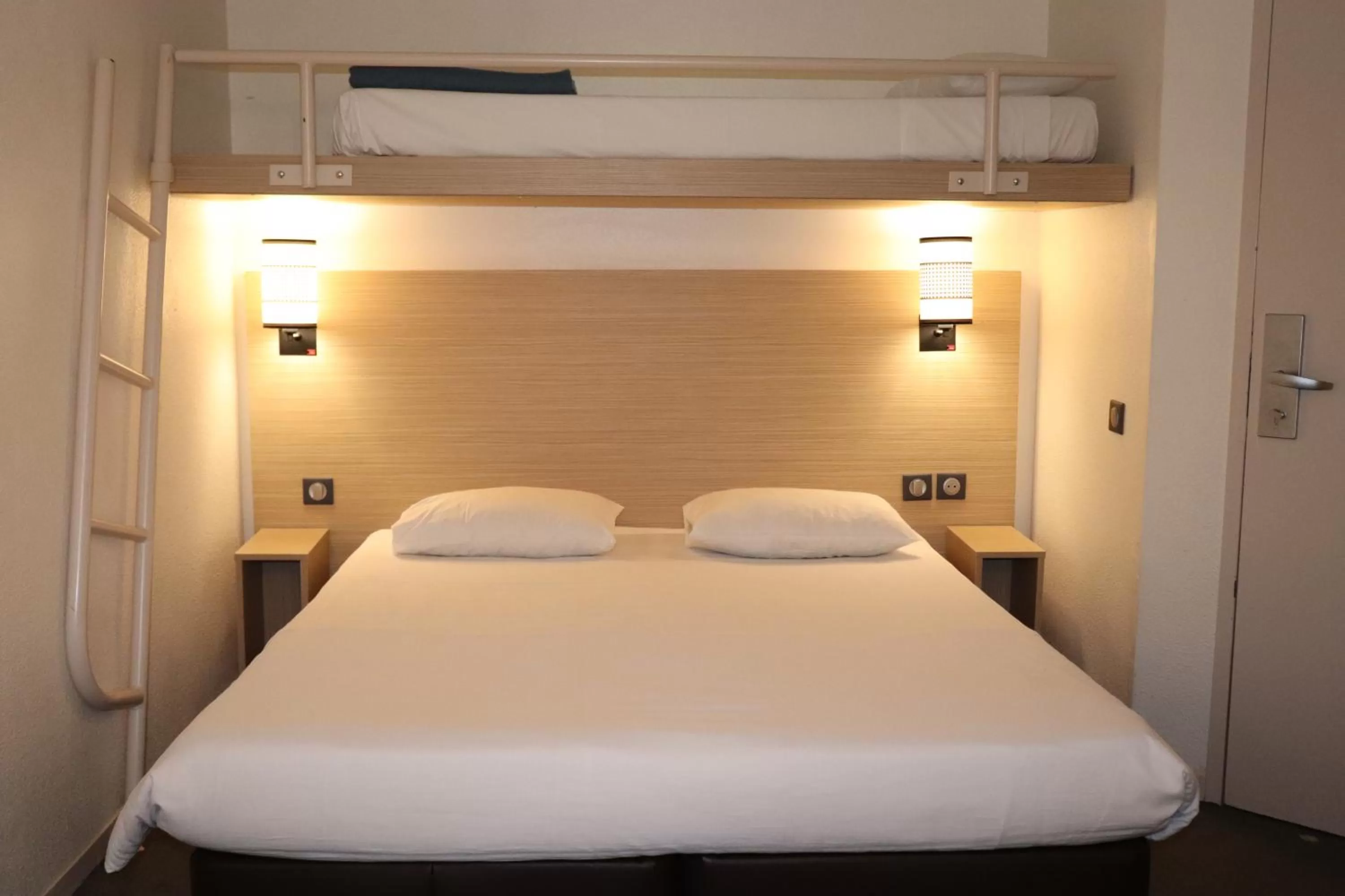 Family Room in Hôtel Inn Design Dijon Sud