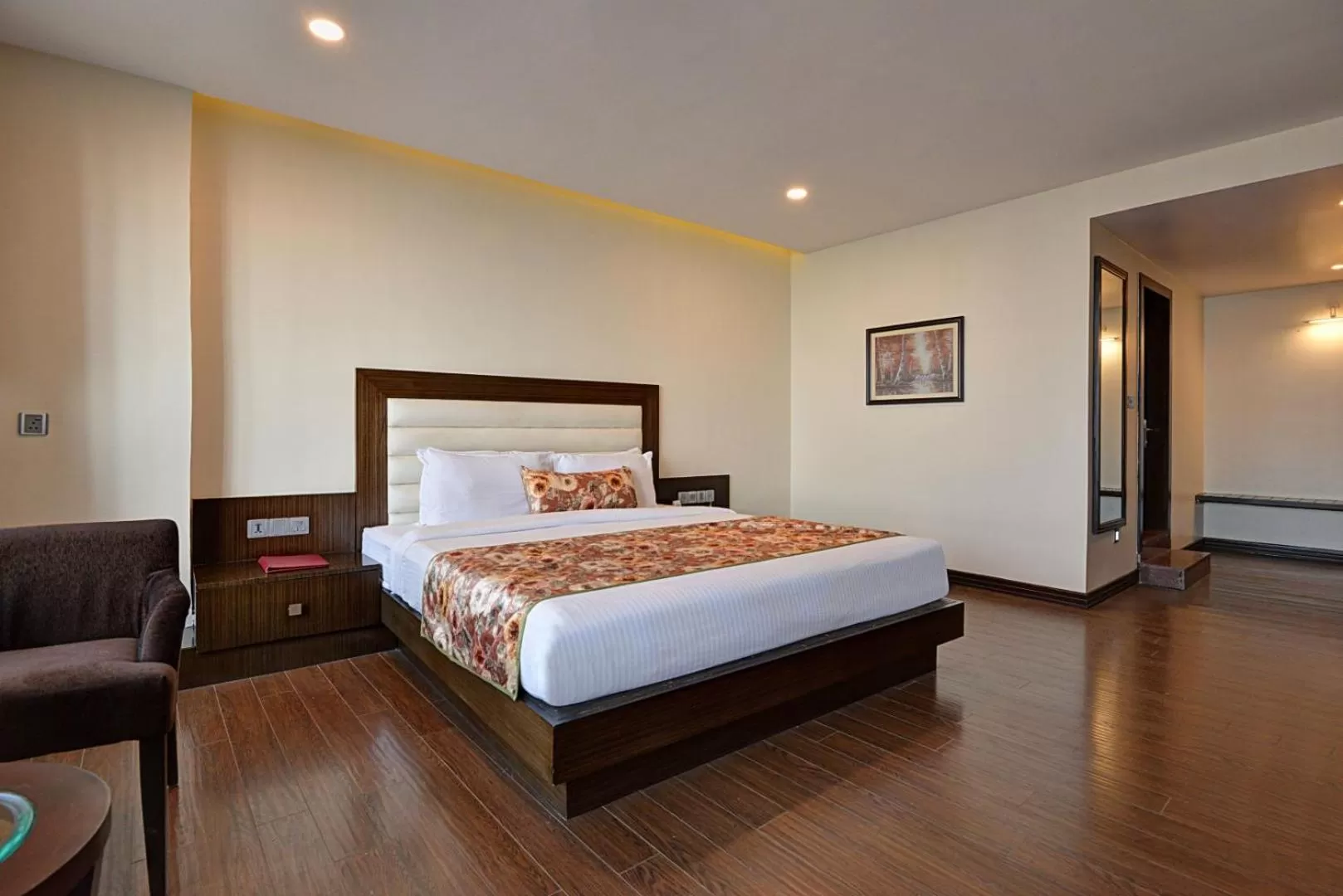 Summit Montana Suites &amp; Spa at Mall