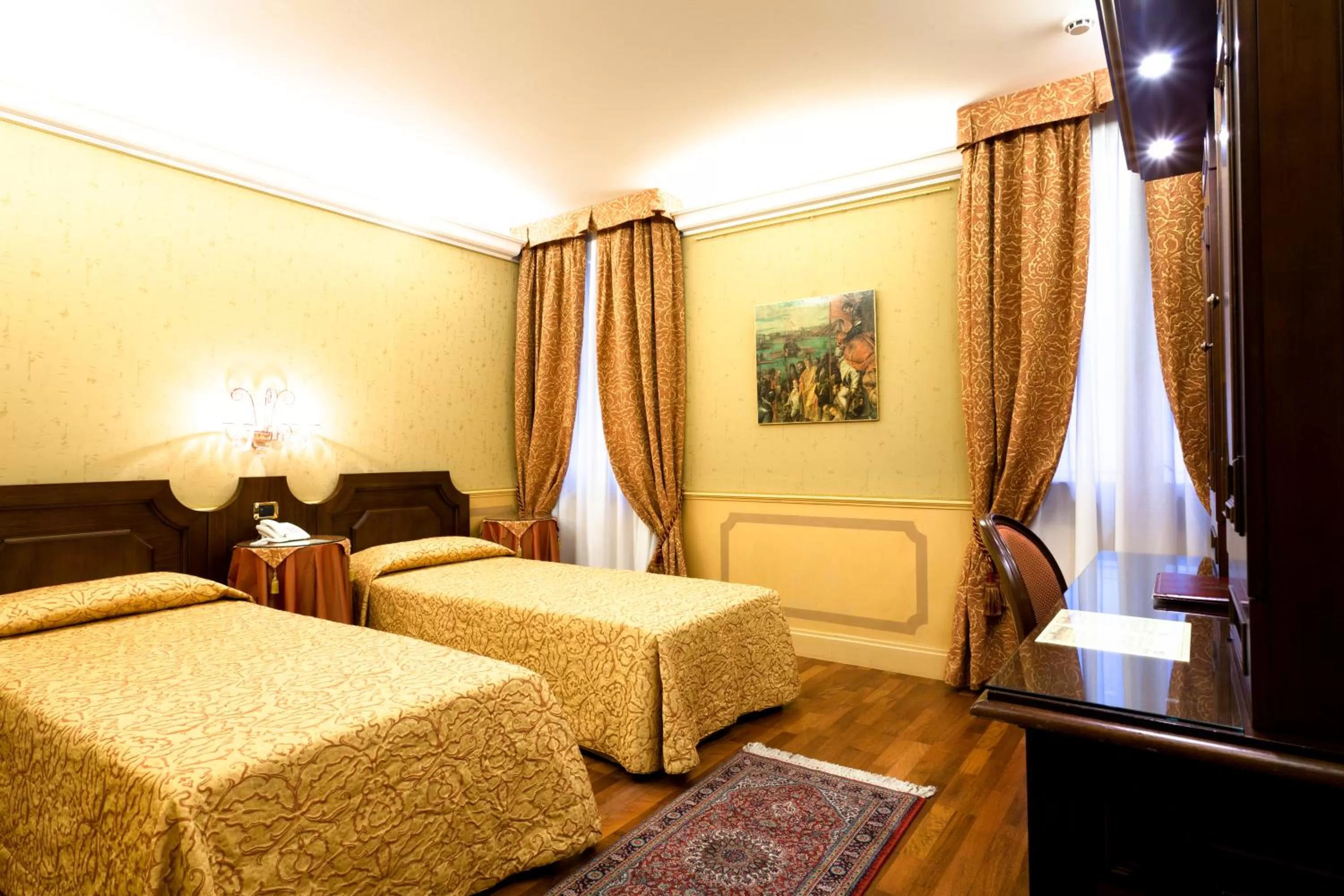 Deluxe Double or Twin Room in Hotel Al Codega