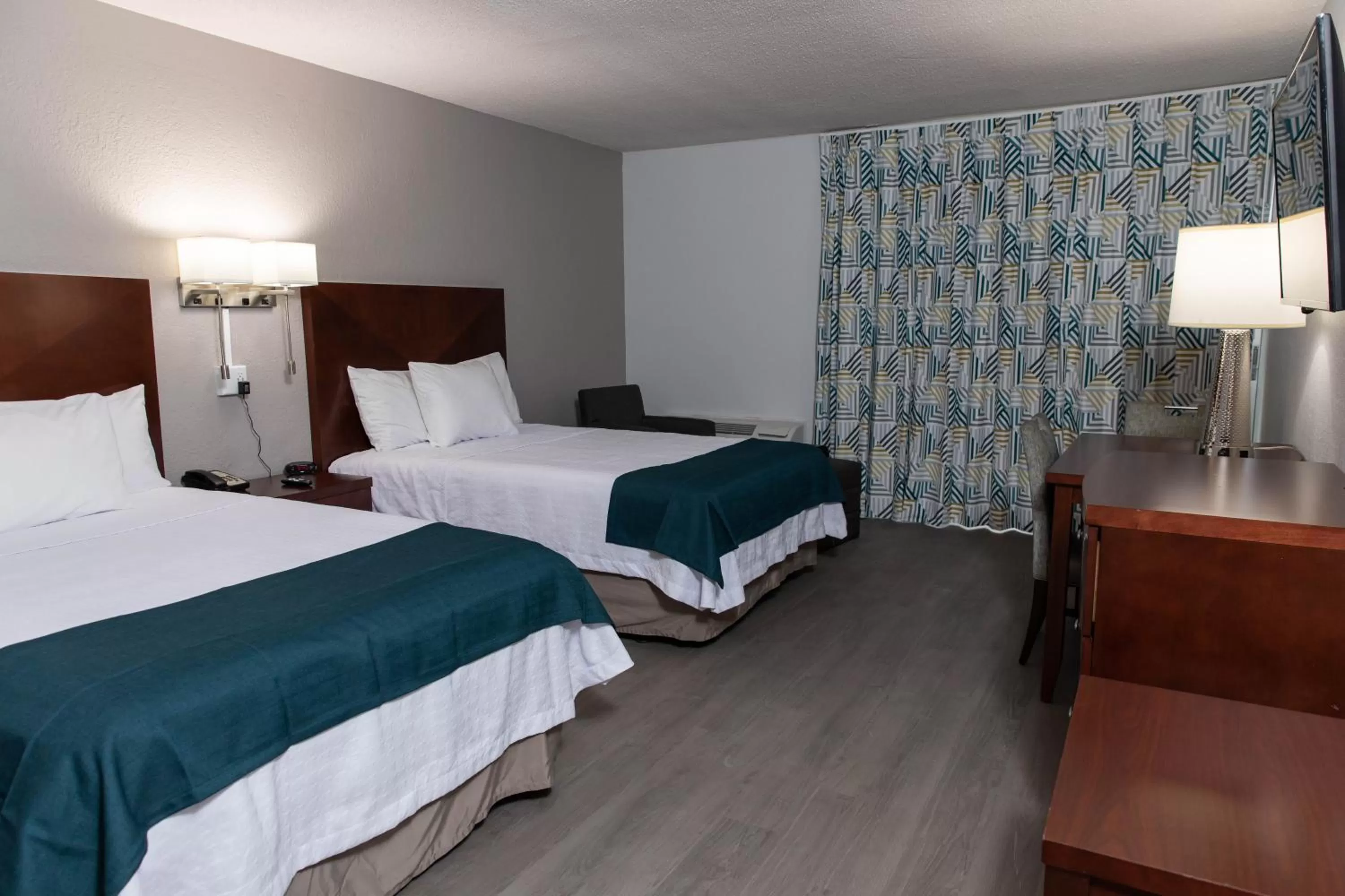 Quadruple Room - Disability Access - Non-Smoking in Studio 6 Ocala, FL