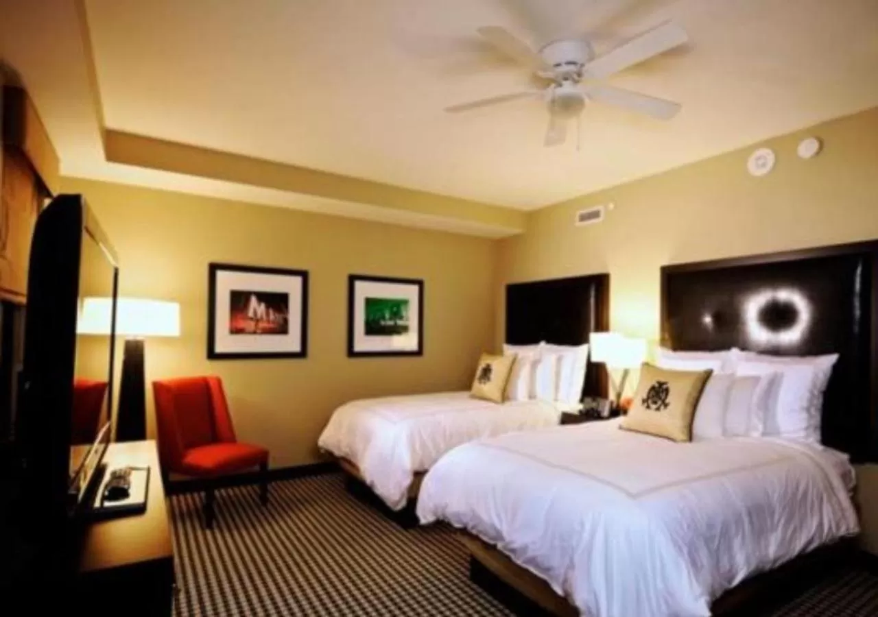 Luxury Two Doubles in The Mayo Hotel