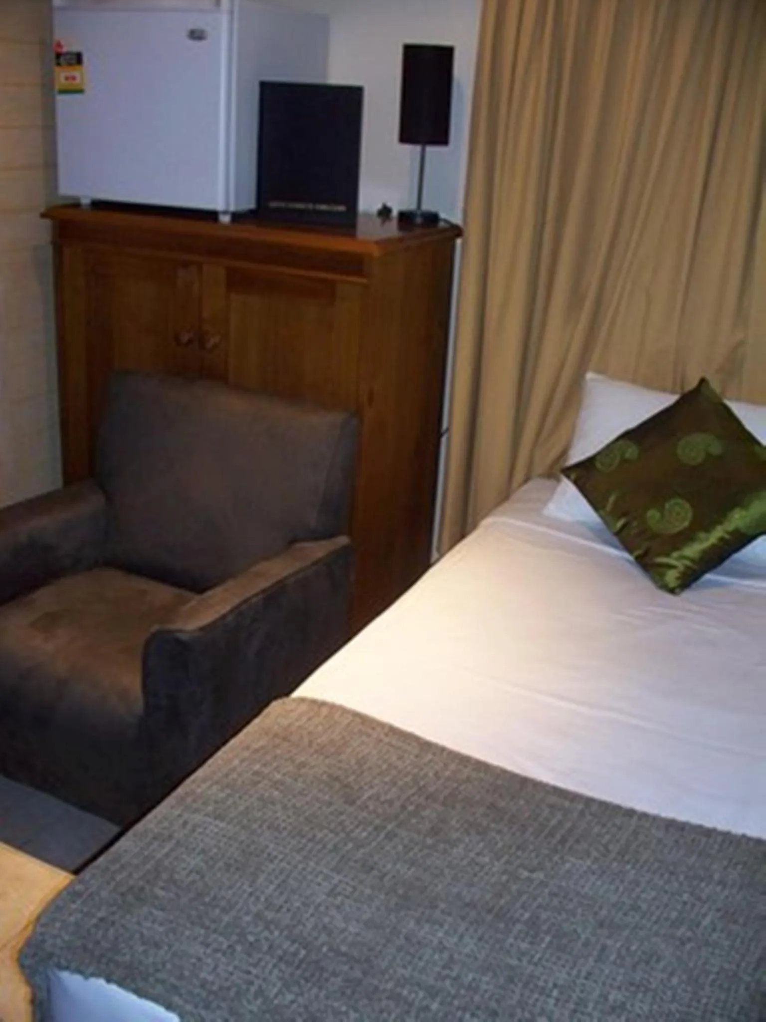 Single Studio in Aspect Central