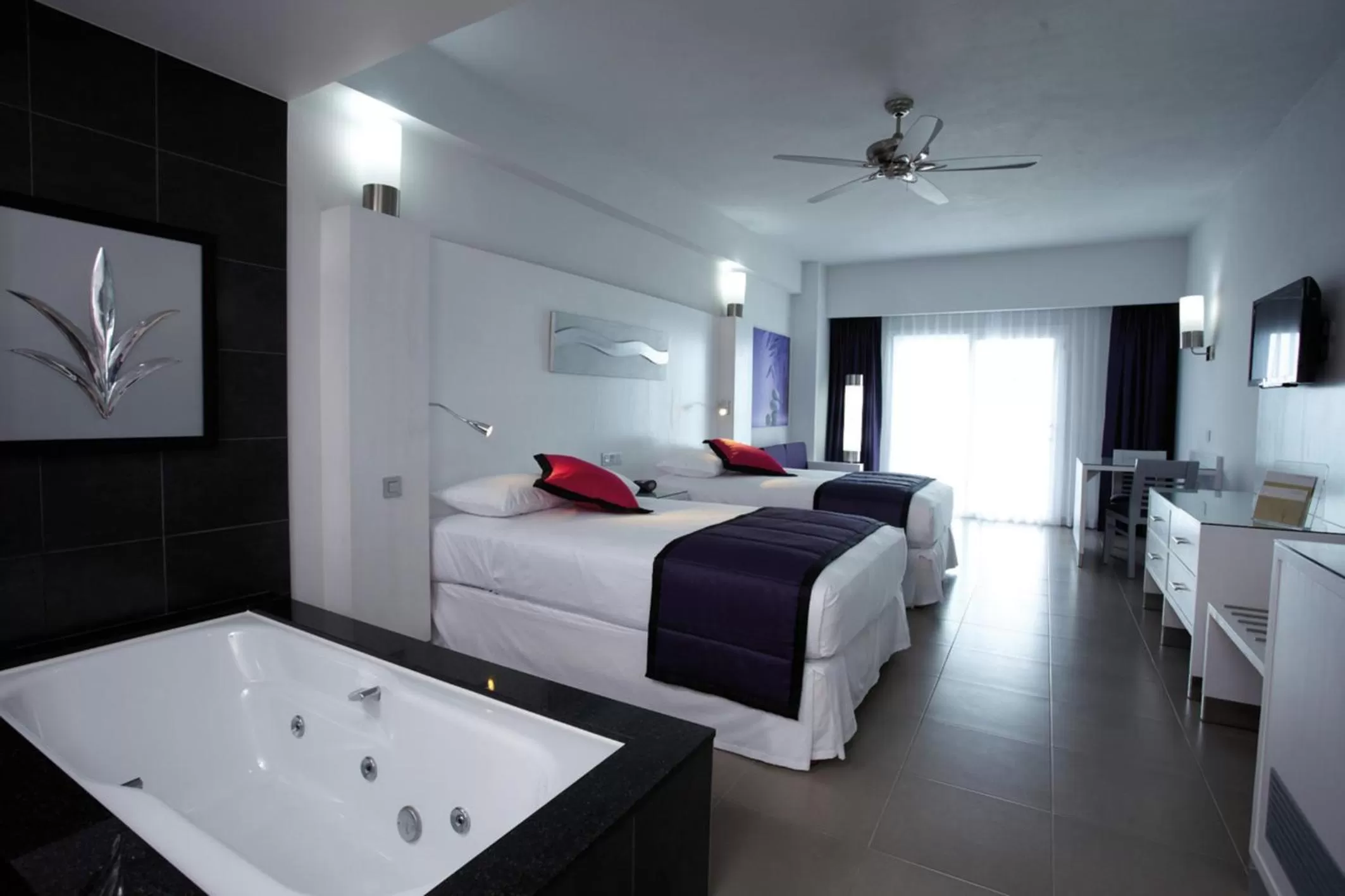Junior Suite Ocean View in Riu Palace Peninsula - All Inclusive
