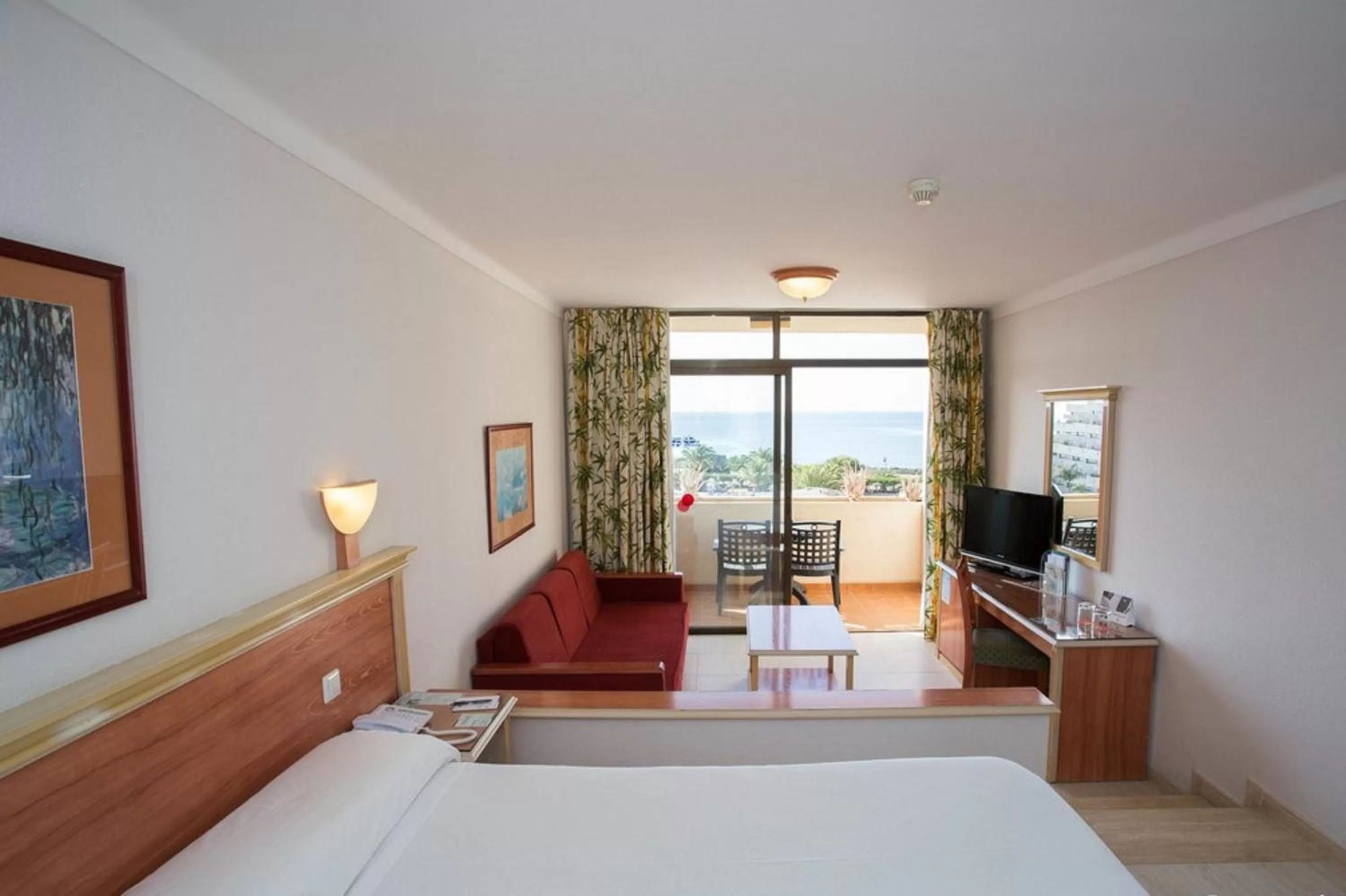 Triple Room with Sea View in Hotel Beatriz Playa & Spa